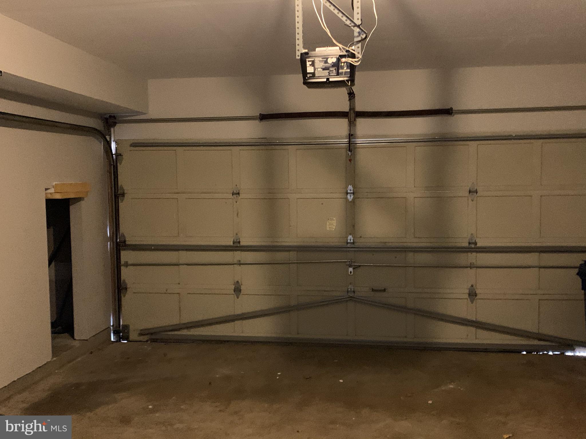 GOVERNORS GROVE - Residential Lease