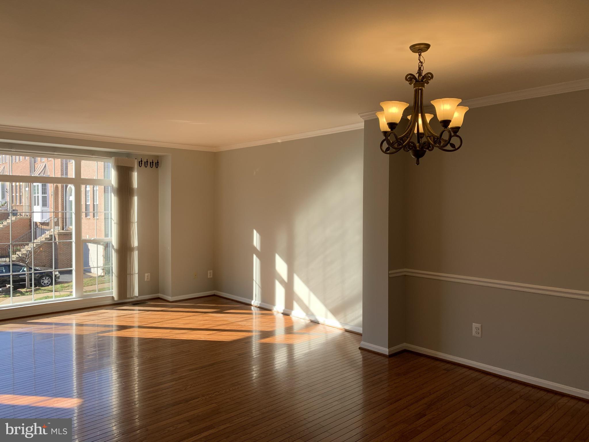 GOVERNORS GROVE - Residential Lease