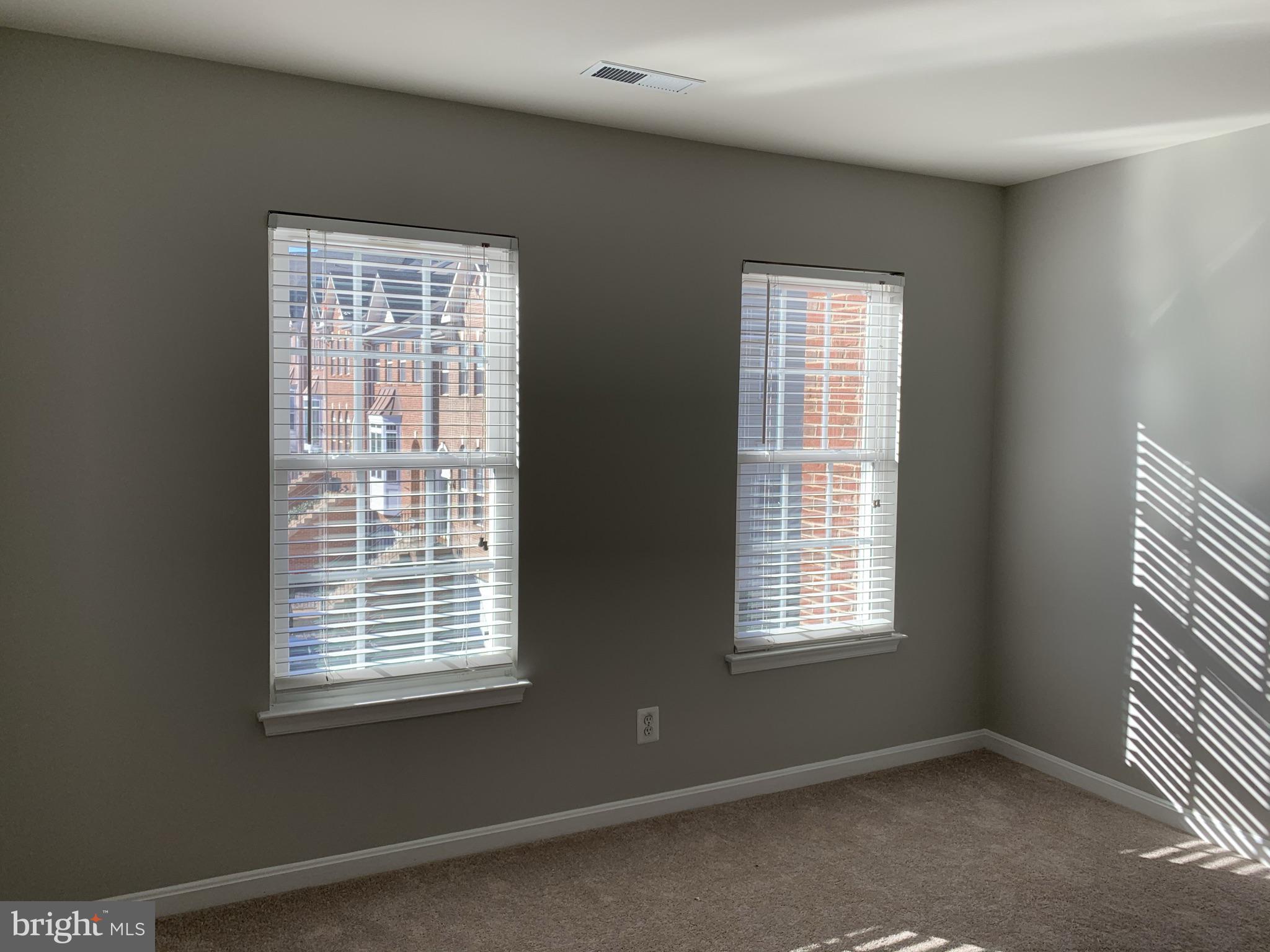 GOVERNORS GROVE - Residential Lease