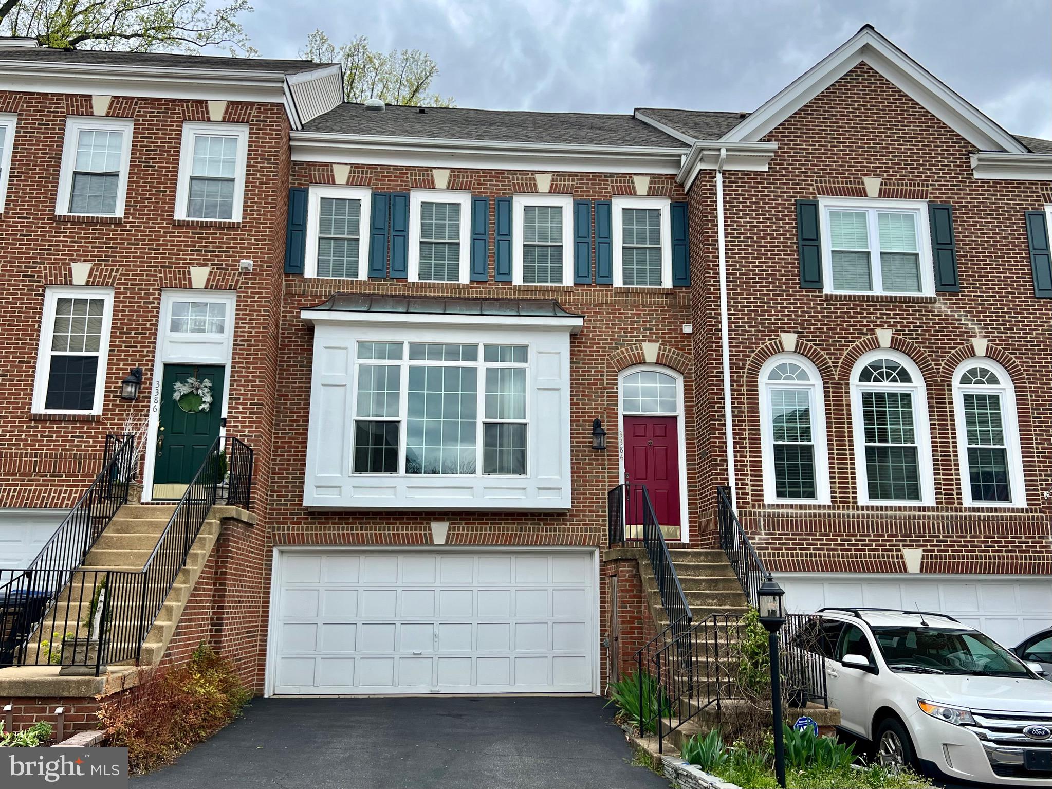 GOVERNORS GROVE - Residential Lease