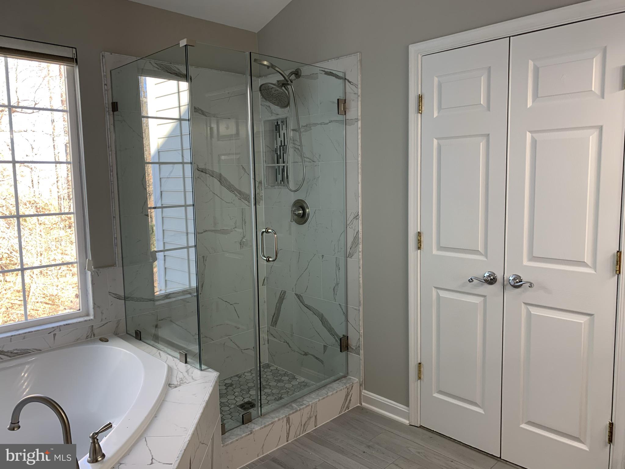 GOVERNORS GROVE - Residential Lease