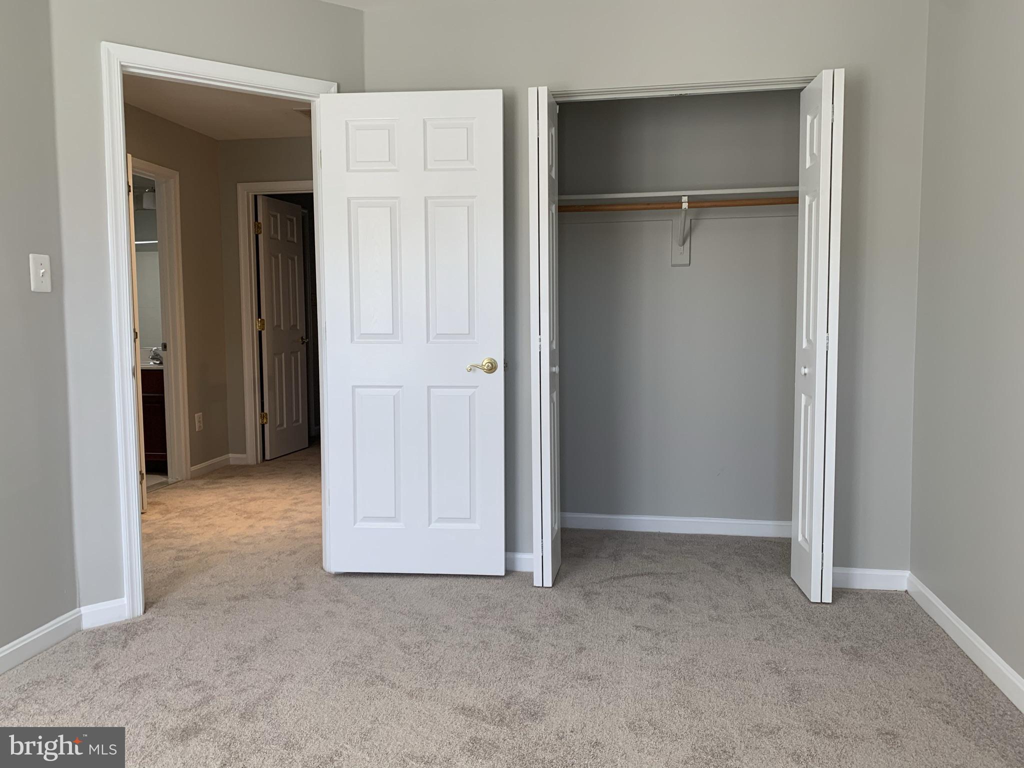 GOVERNORS GROVE - Residential Lease