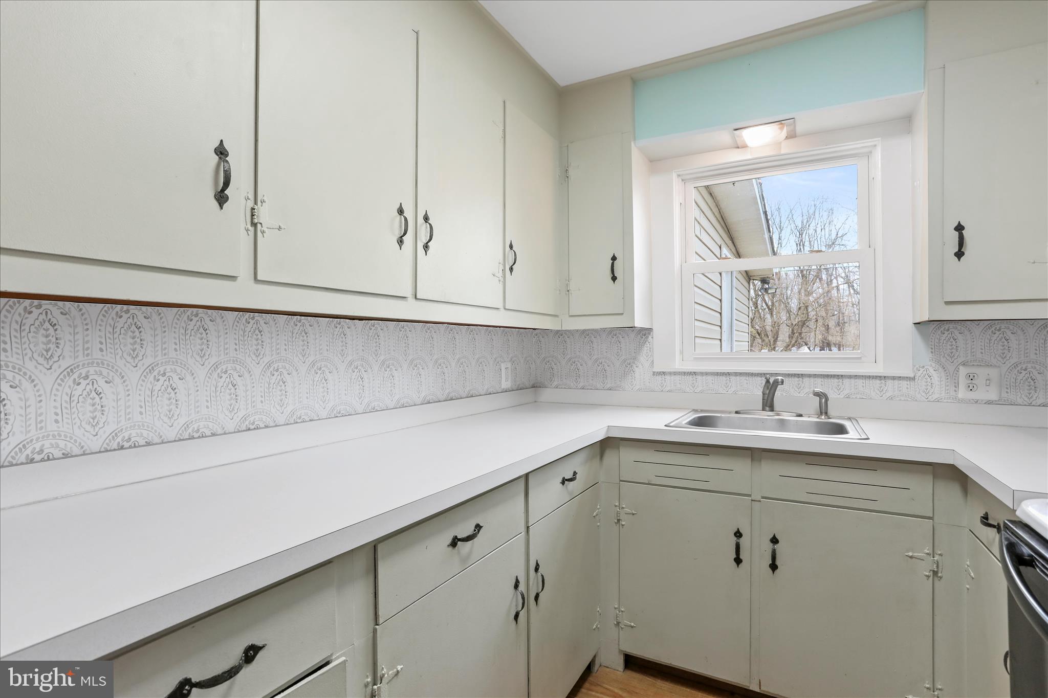 RIVERSIDE - Residential