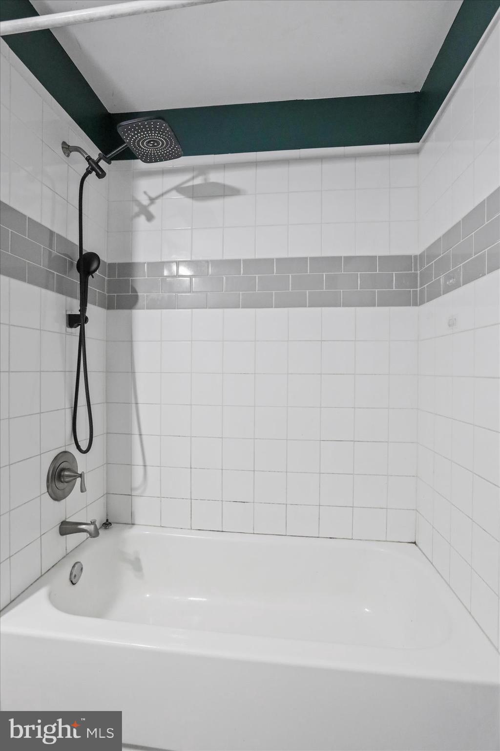 RIVERSIDE - Residential