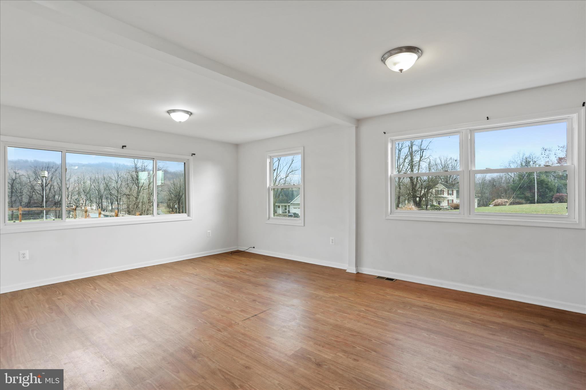 RIVERSIDE - Residential