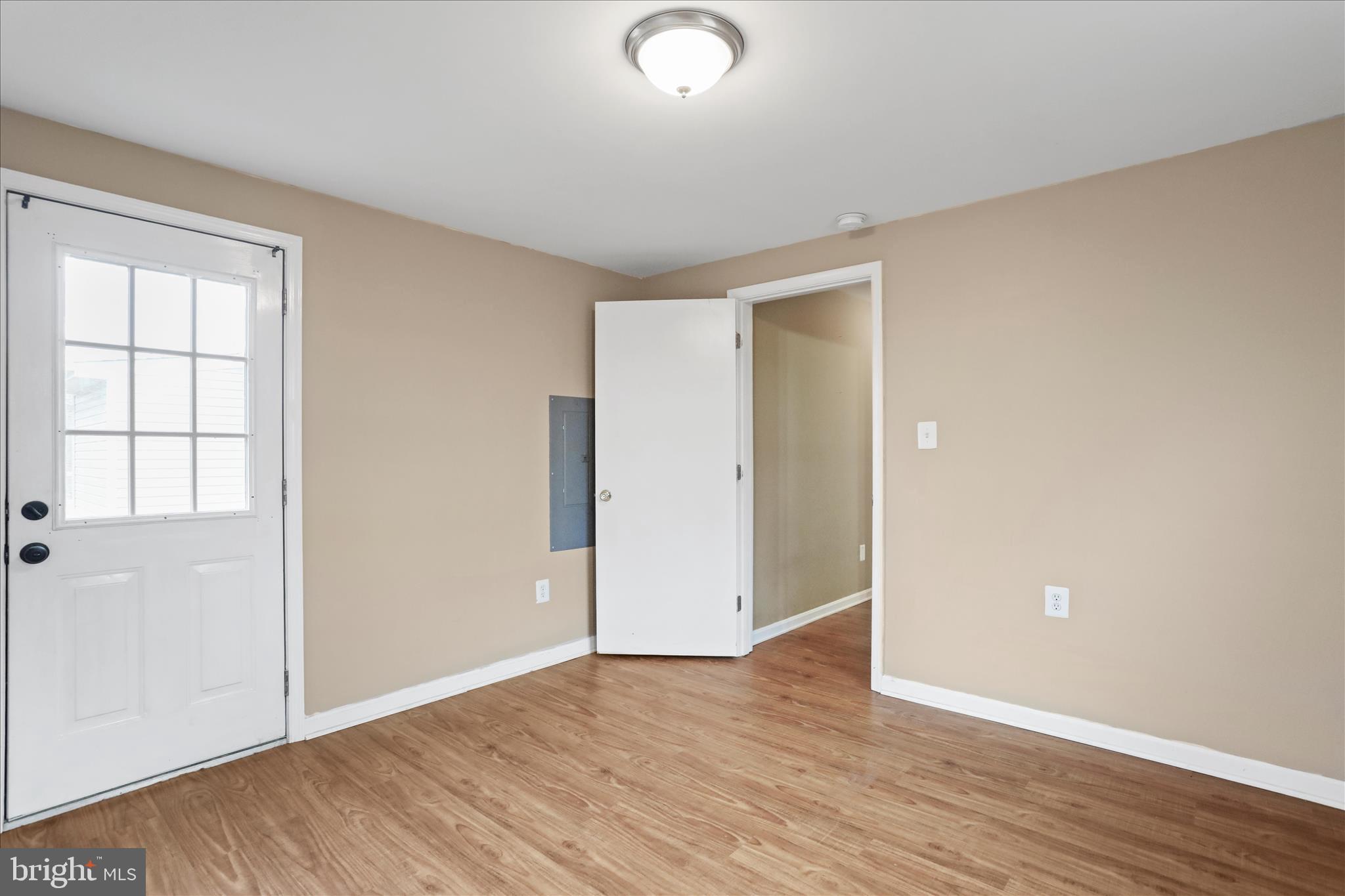 RIVERSIDE - Residential