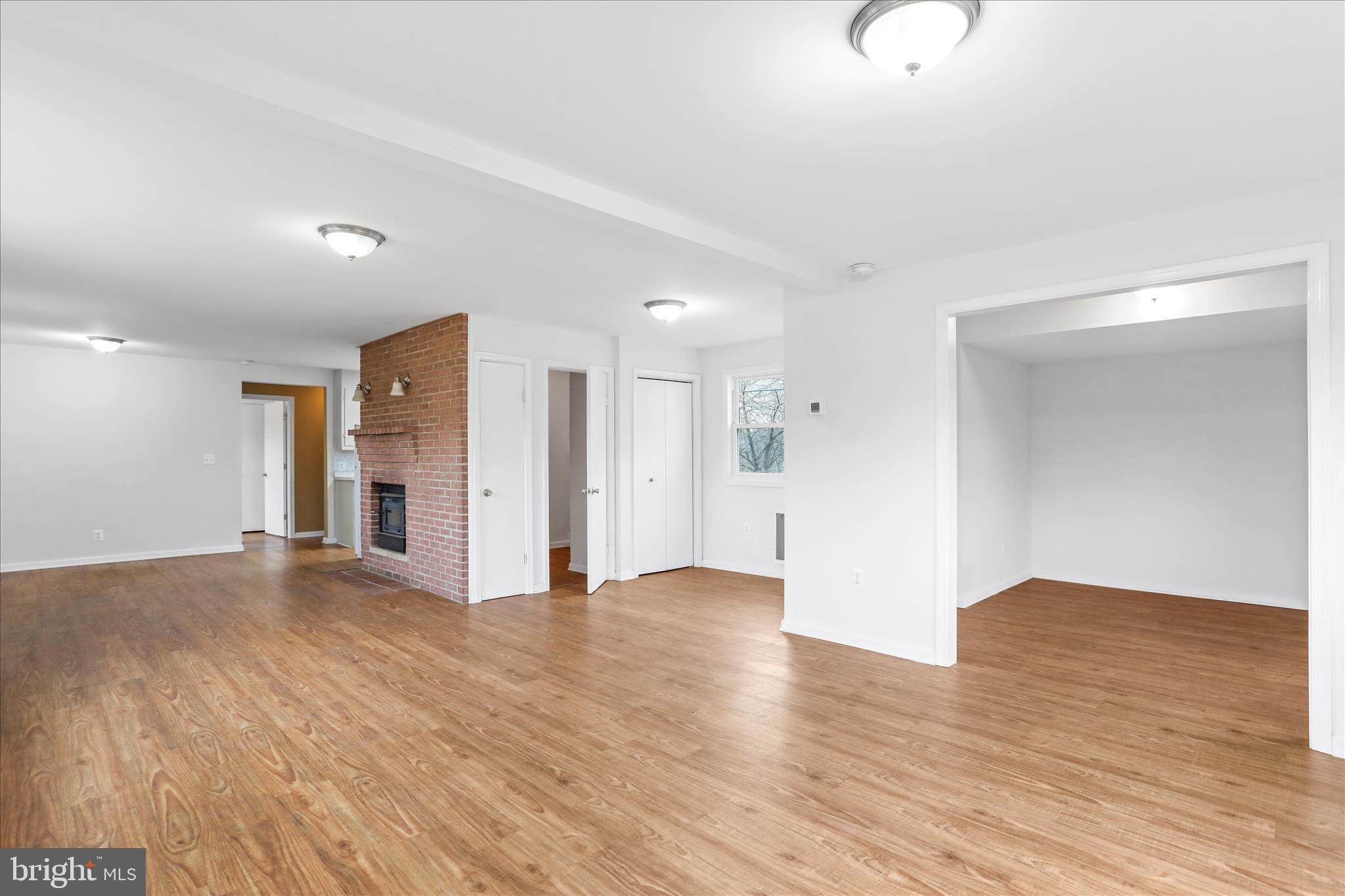 RIVERSIDE - Residential