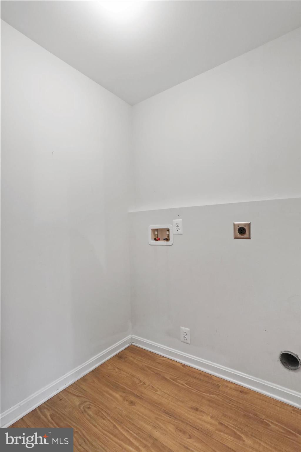 RIVERSIDE - Residential