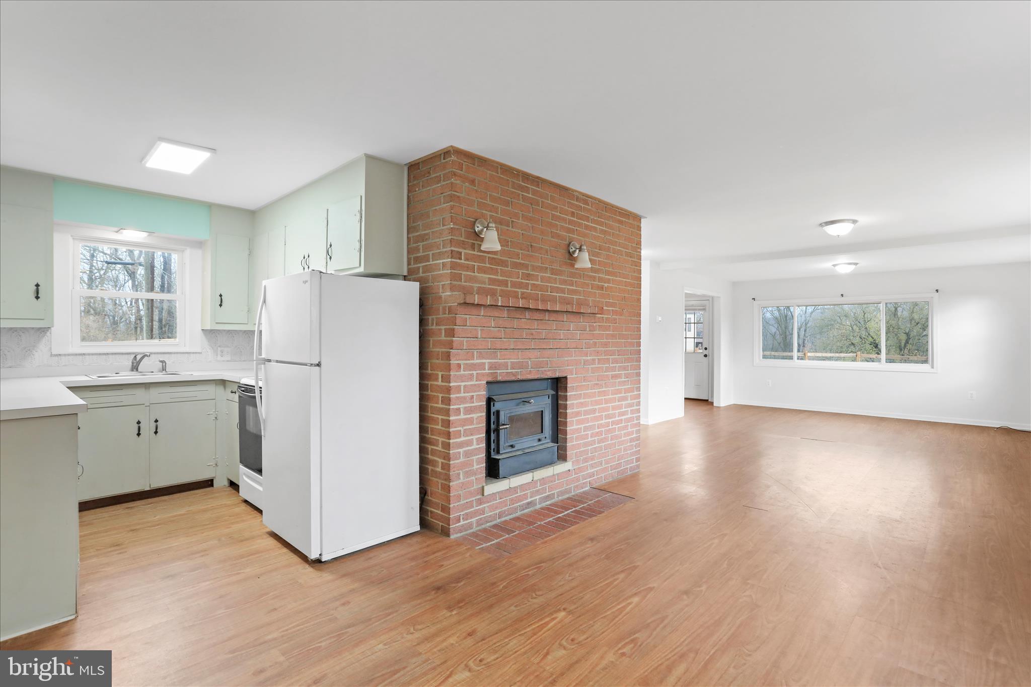 RIVERSIDE - Residential