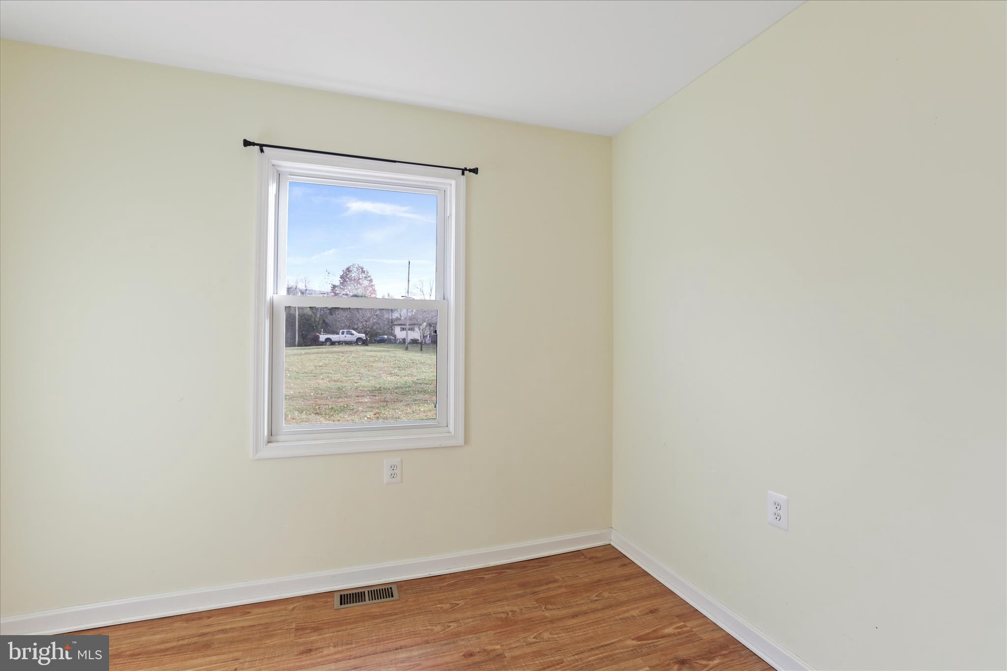 RIVERSIDE - Residential