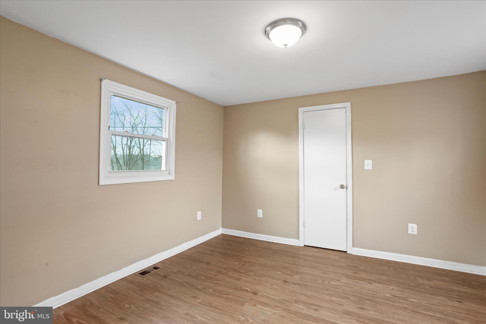 RIVERSIDE - Residential