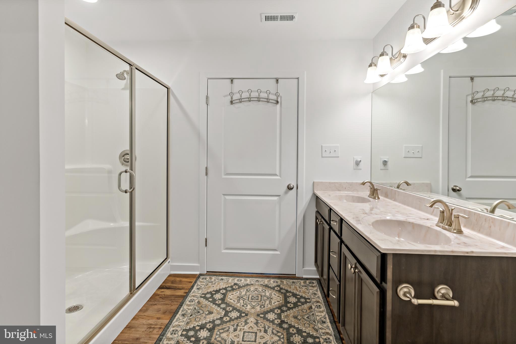 CARDINAL POINTE - Residential