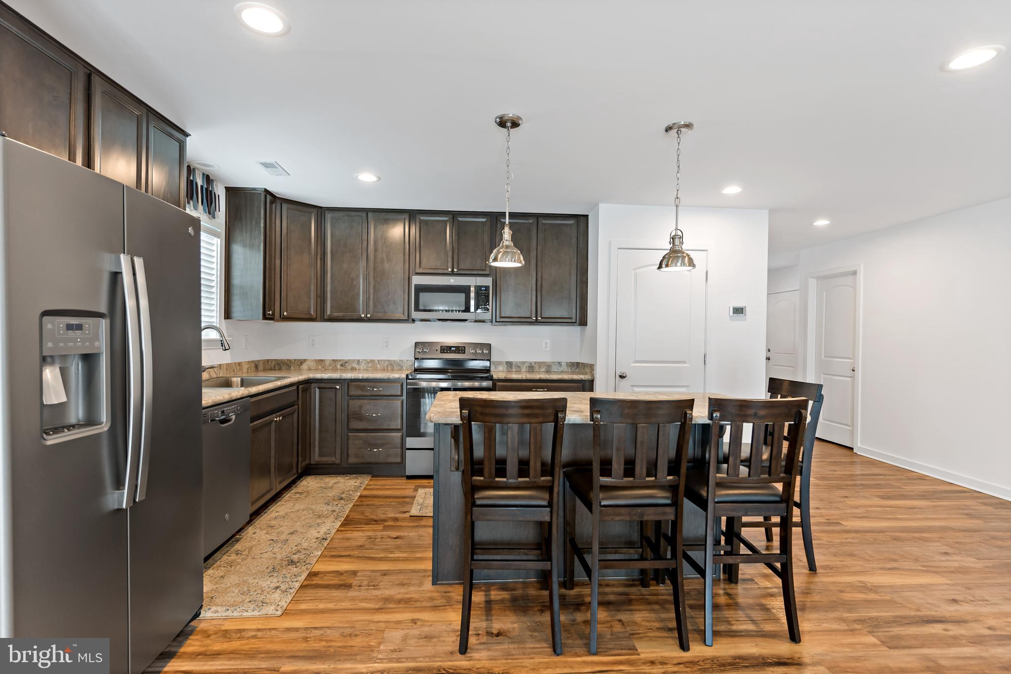 CARDINAL POINTE - Residential