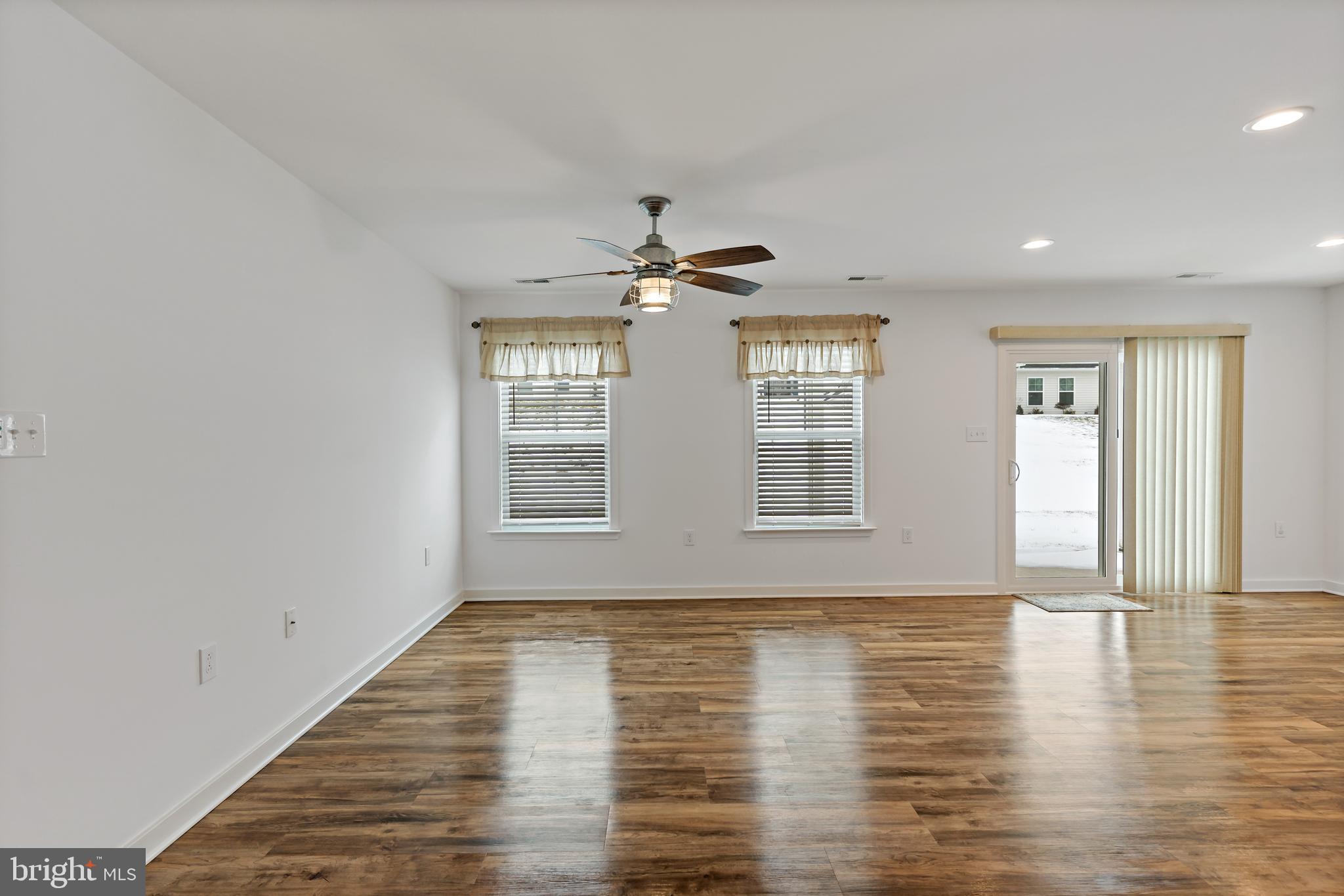 CARDINAL POINTE - Residential