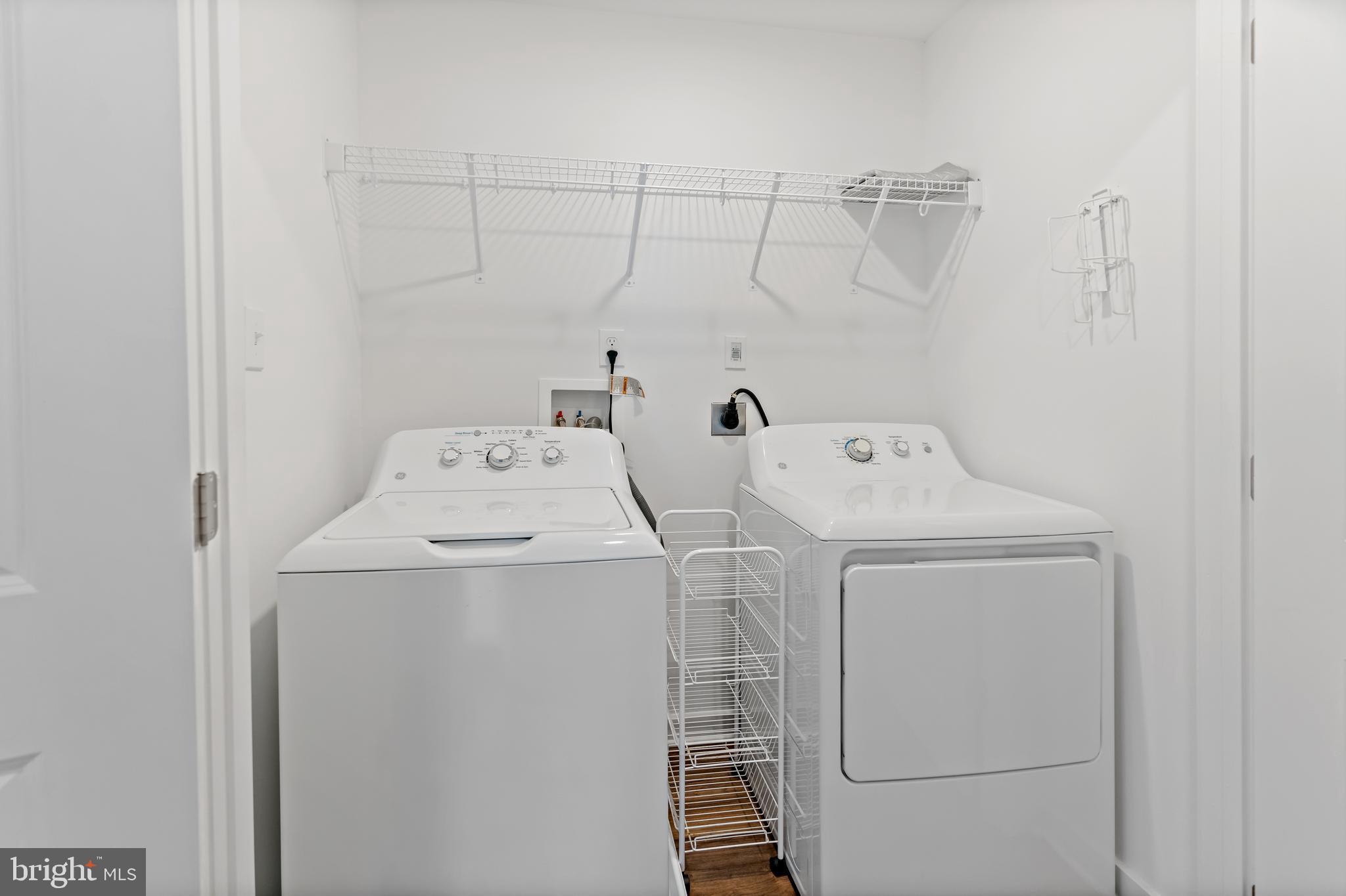 CARDINAL POINTE - Residential