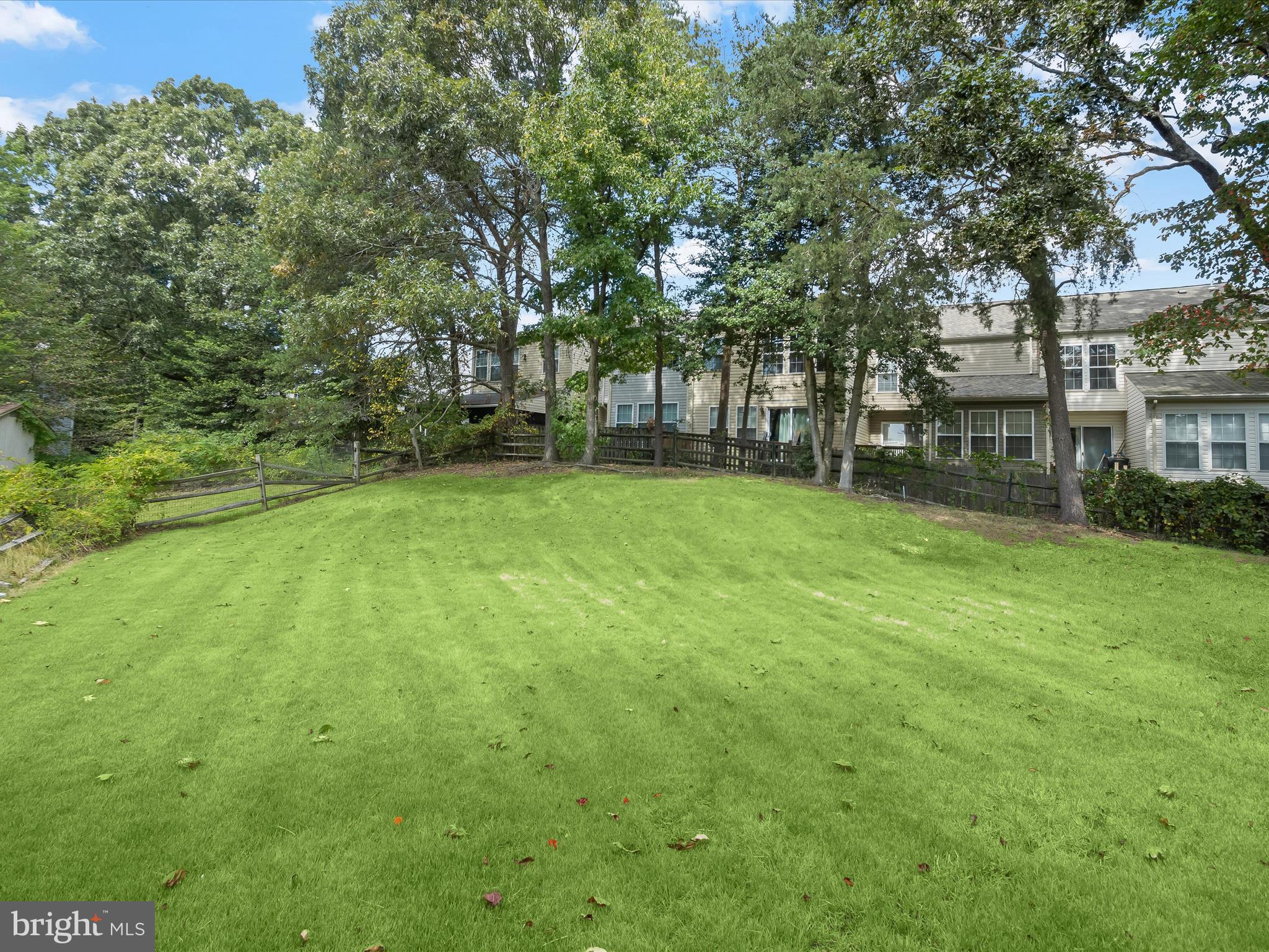 SENTRY WOODS/HUNTINGTON - Residential