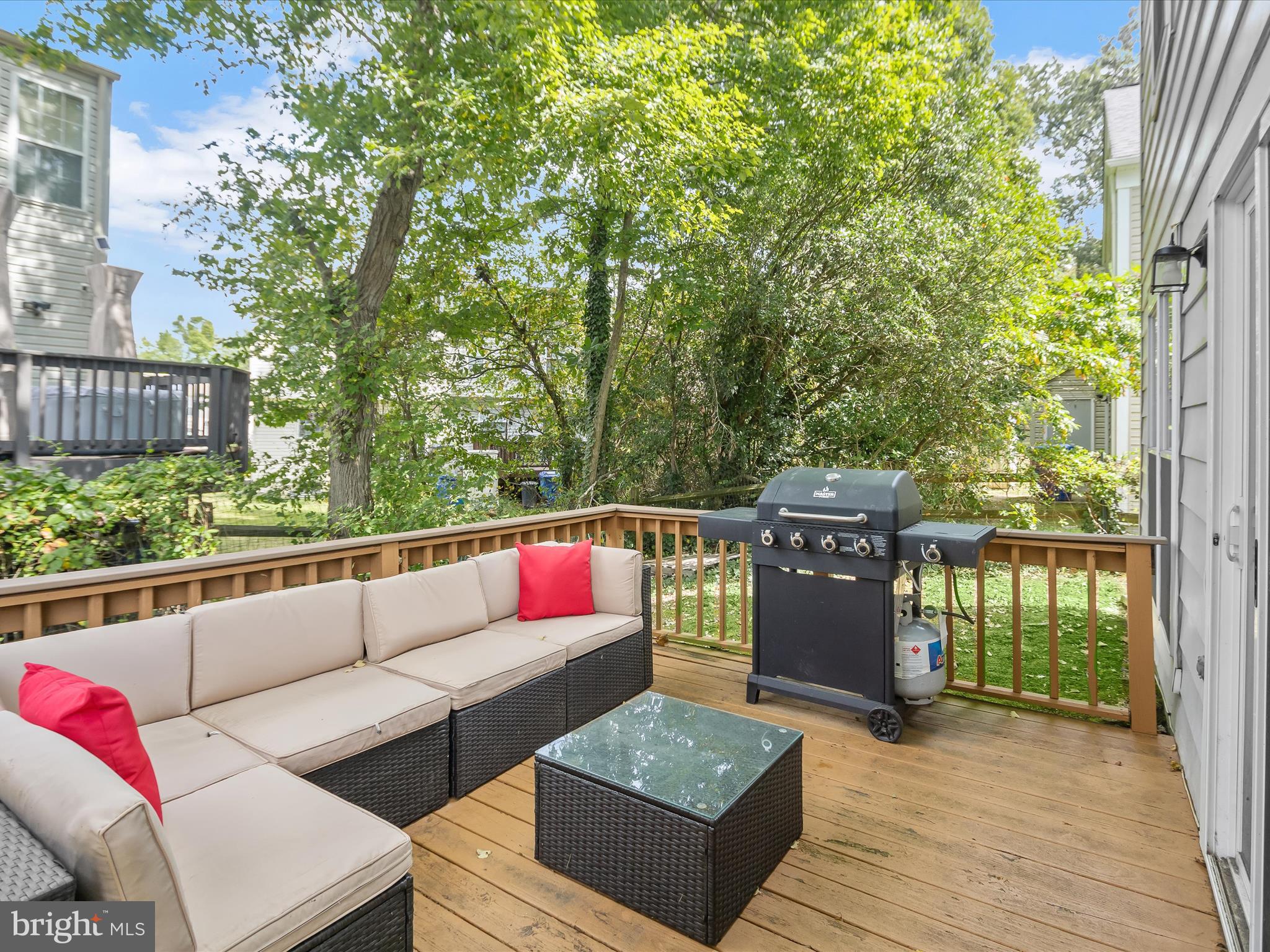 SENTRY WOODS/HUNTINGTON - Residential