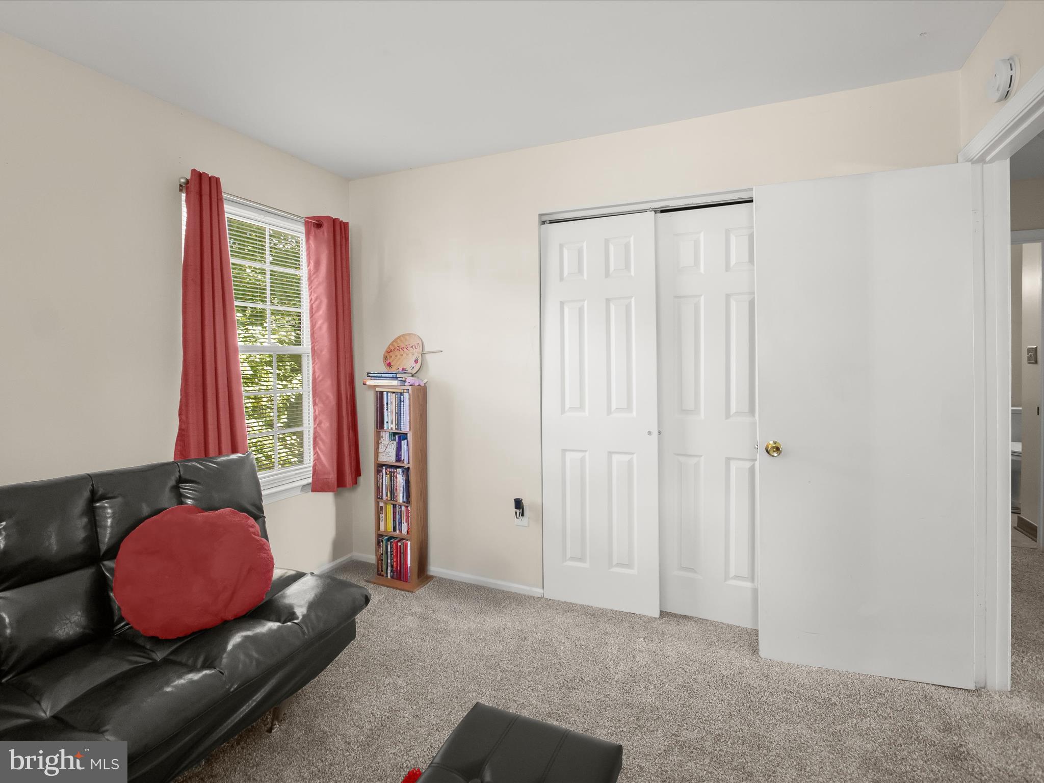 SENTRY WOODS/HUNTINGTON - Residential