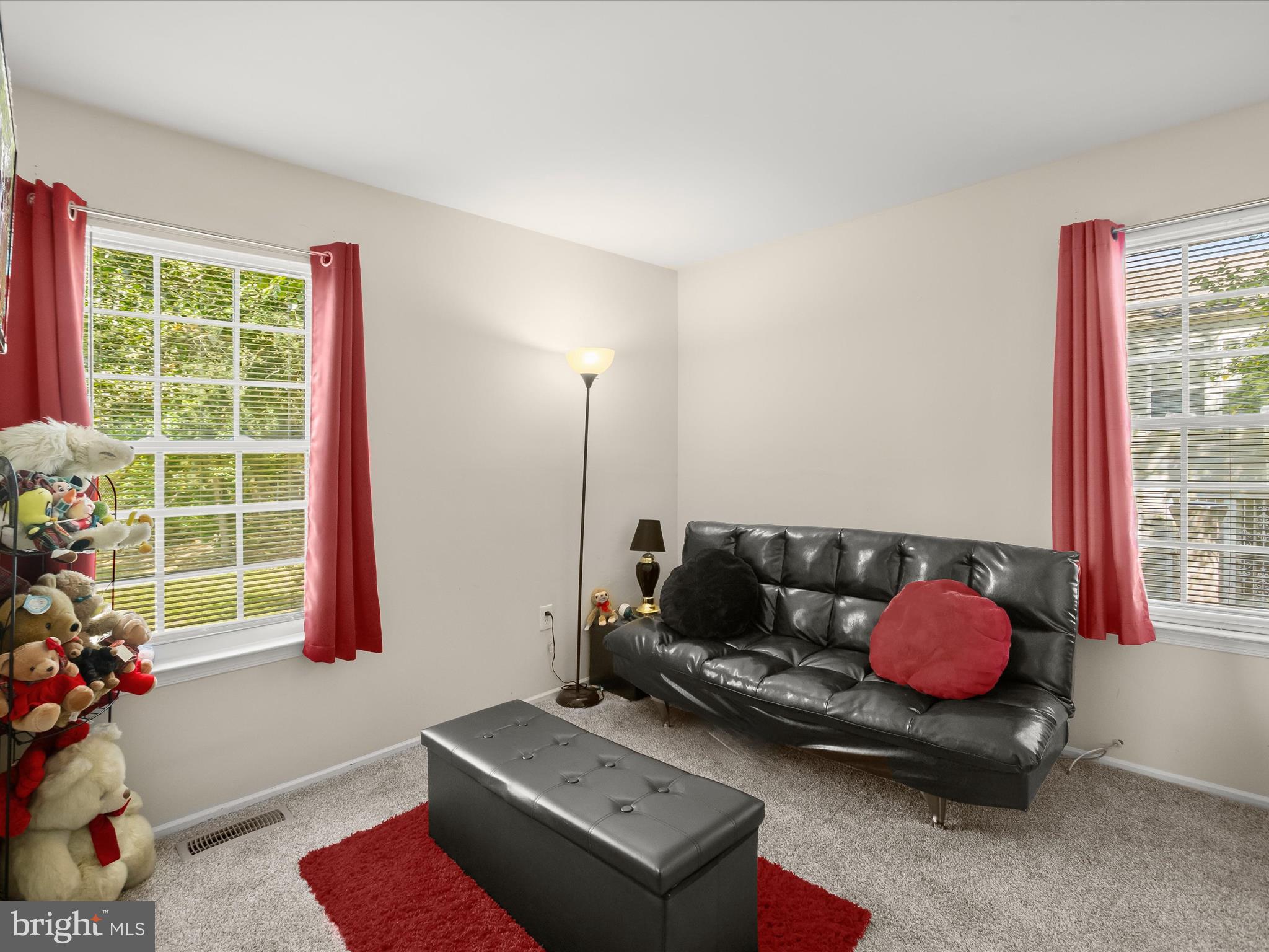 SENTRY WOODS/HUNTINGTON - Residential