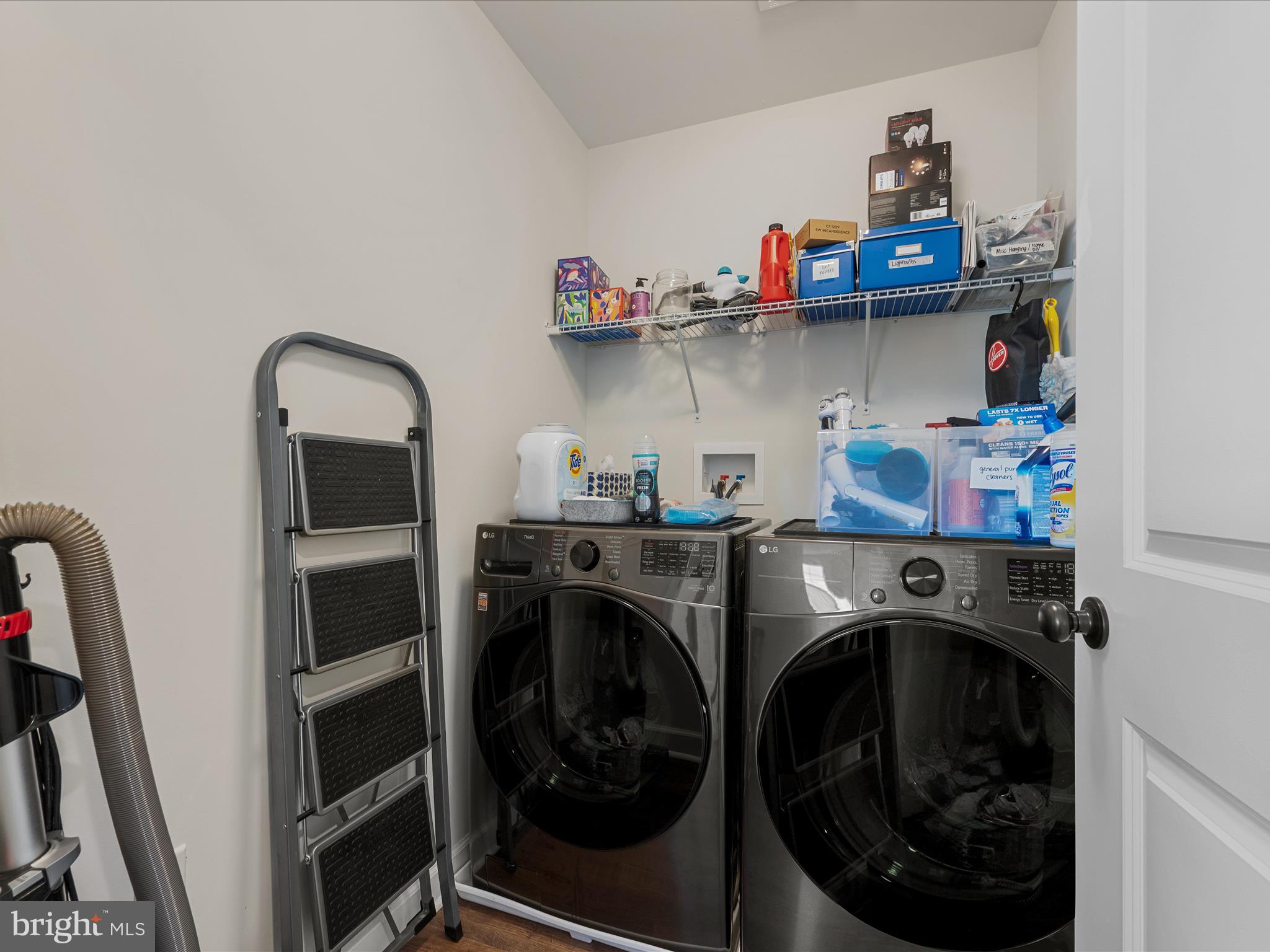 MIDDLE CREEK VISTAS - Residential