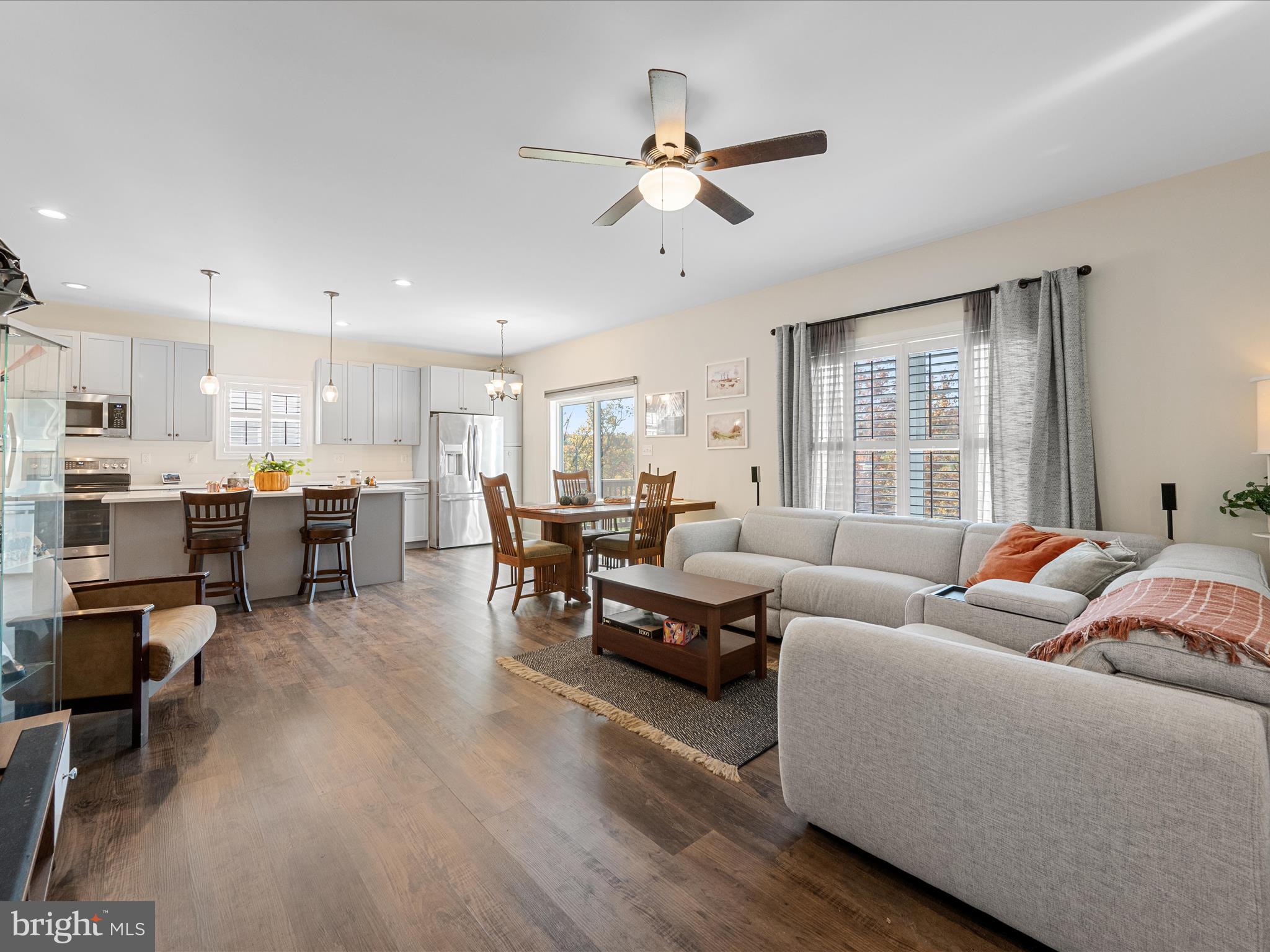 MIDDLE CREEK VISTAS - Residential