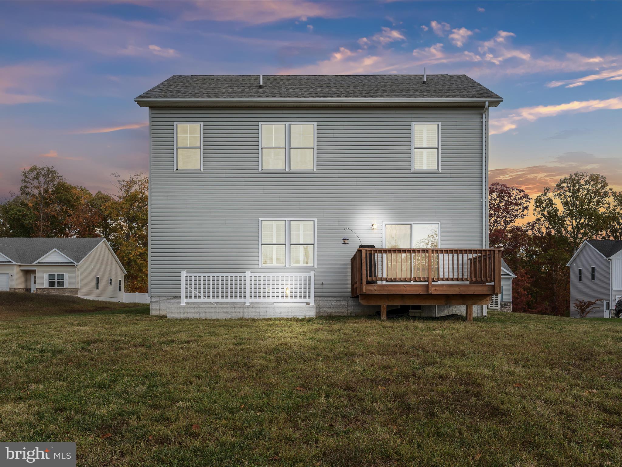 MIDDLE CREEK VISTAS - Residential