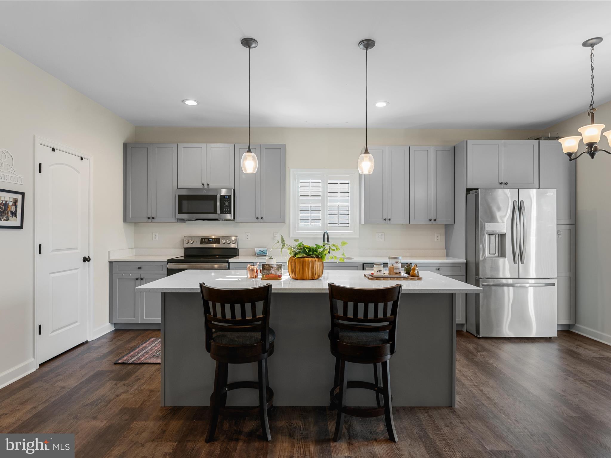 MIDDLE CREEK VISTAS - Residential