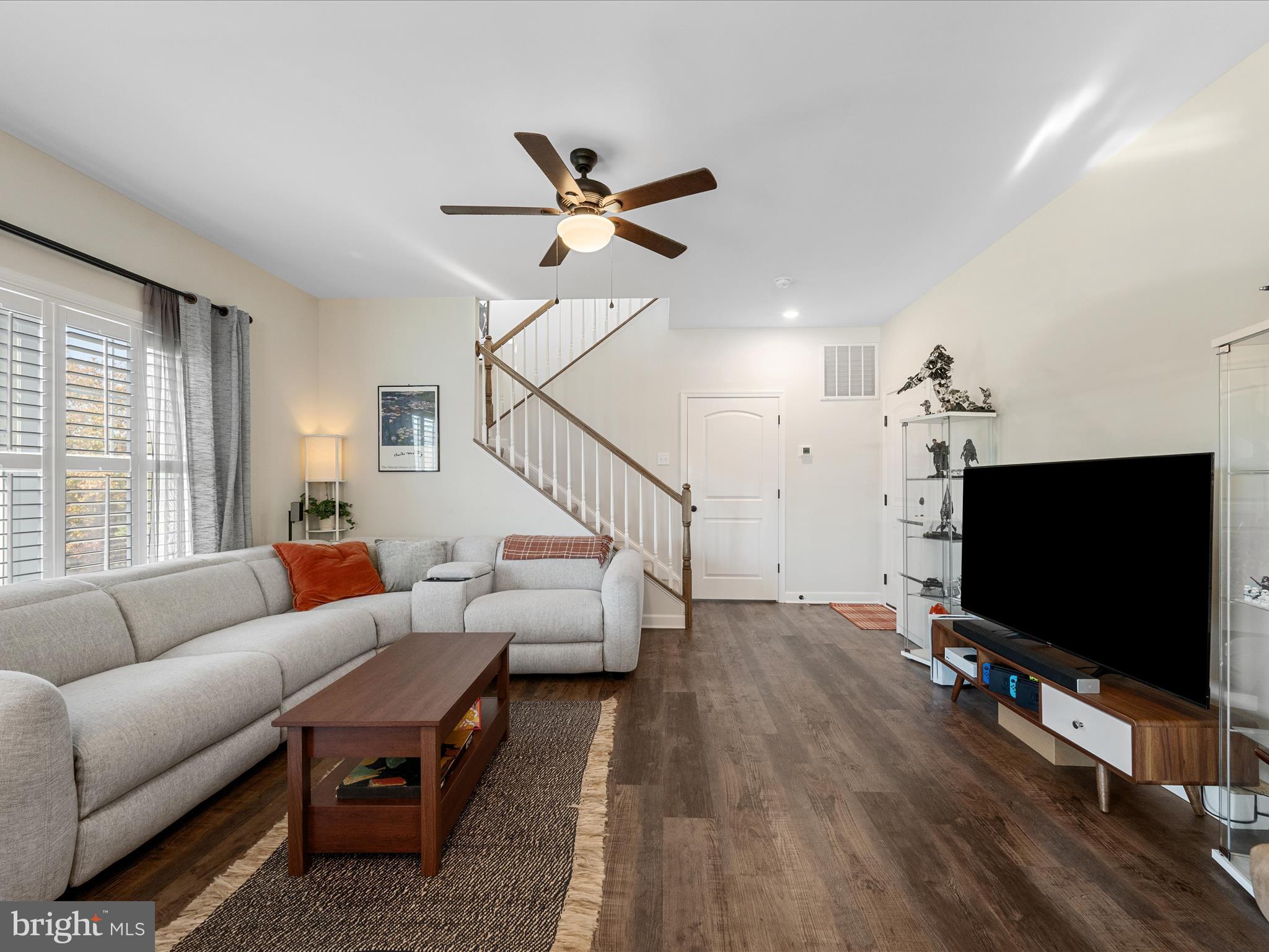 MIDDLE CREEK VISTAS - Residential