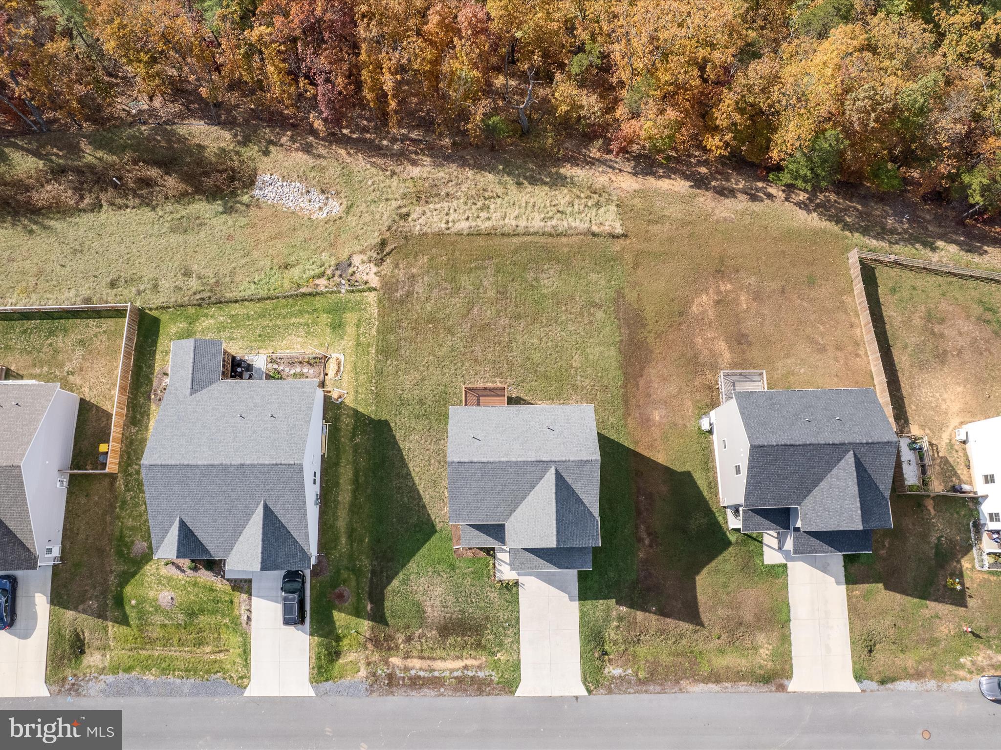 MIDDLE CREEK VISTAS - Residential