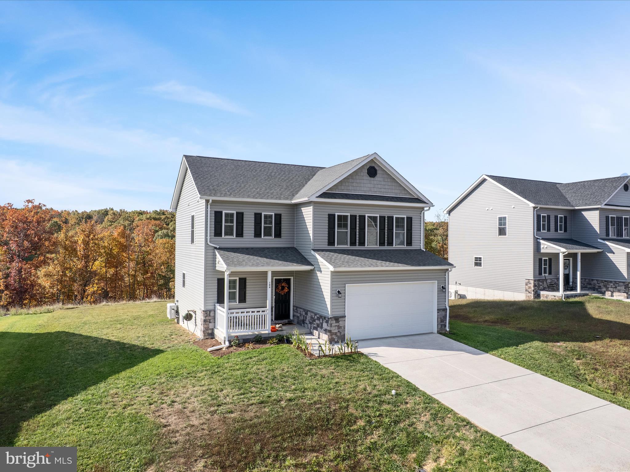 MIDDLE CREEK VISTAS - Residential