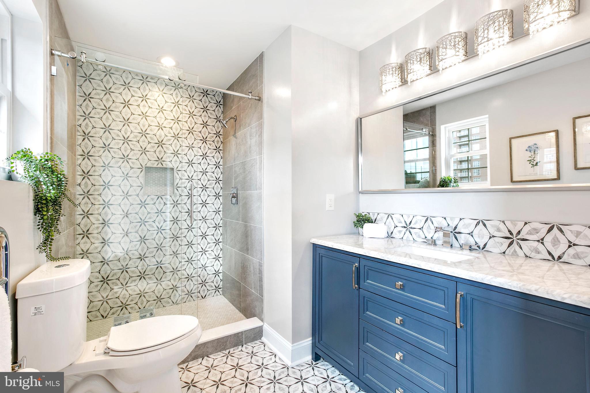 LITTLE ITALY - Residential