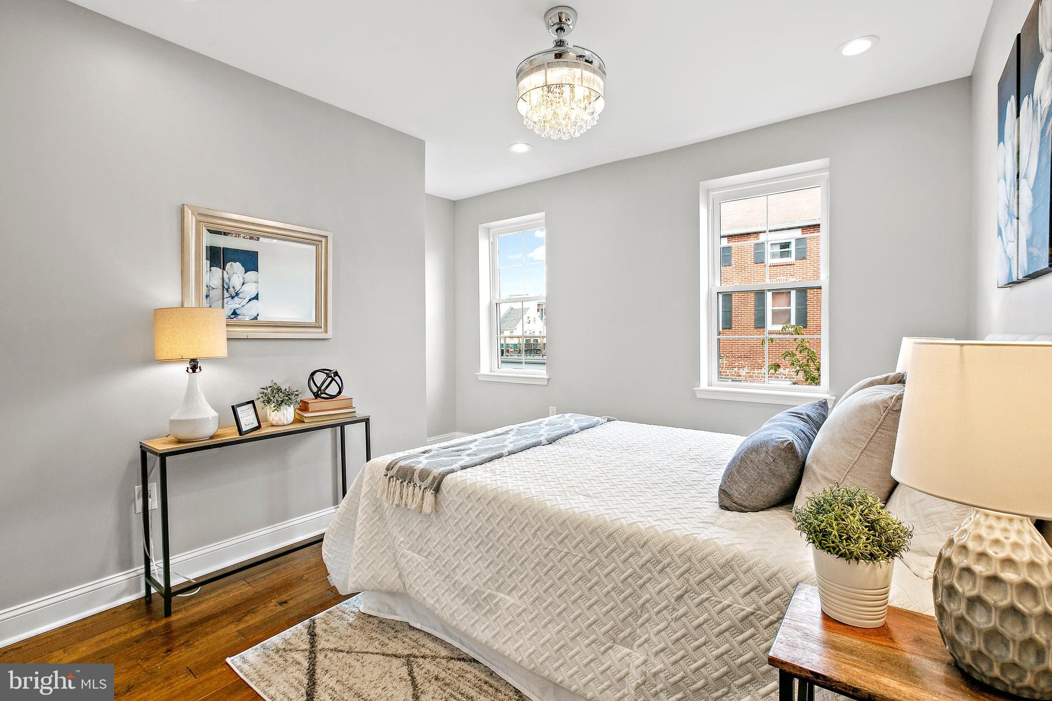 LITTLE ITALY - Residential