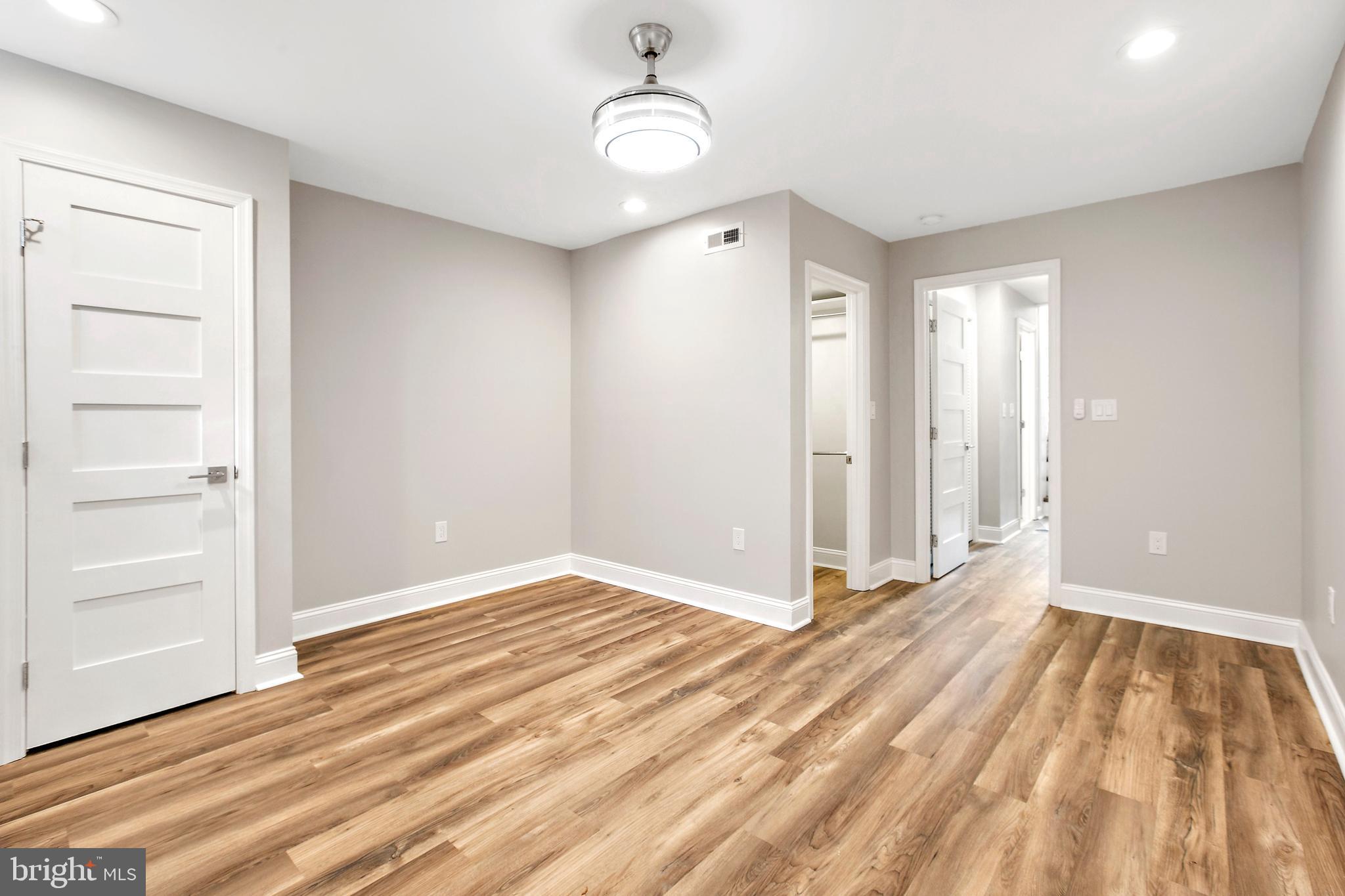 LITTLE ITALY - Residential