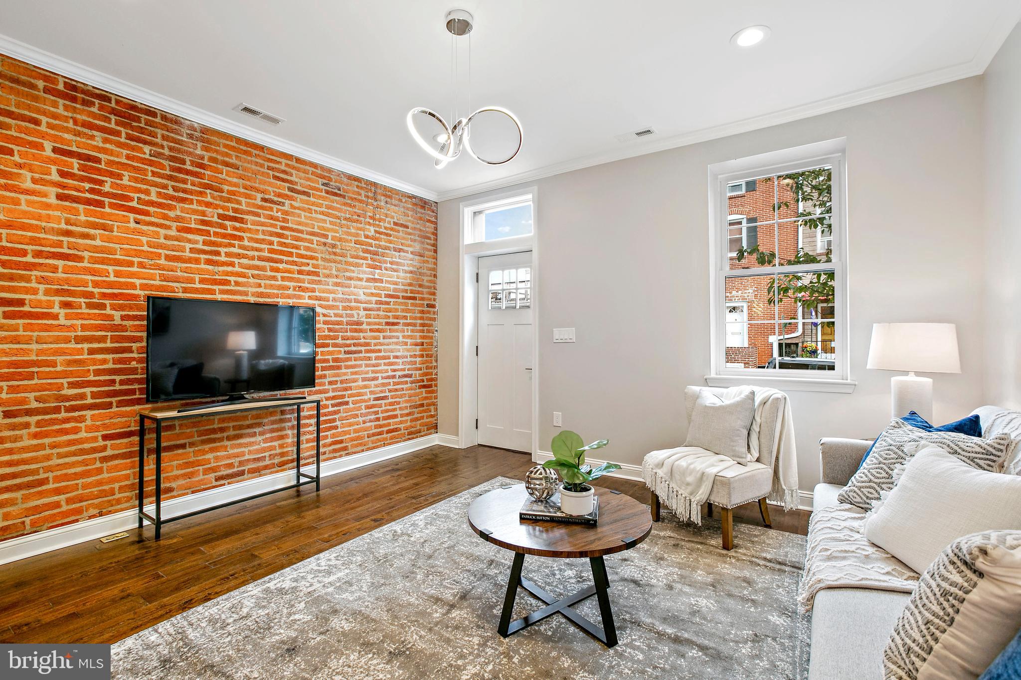 LITTLE ITALY - Residential