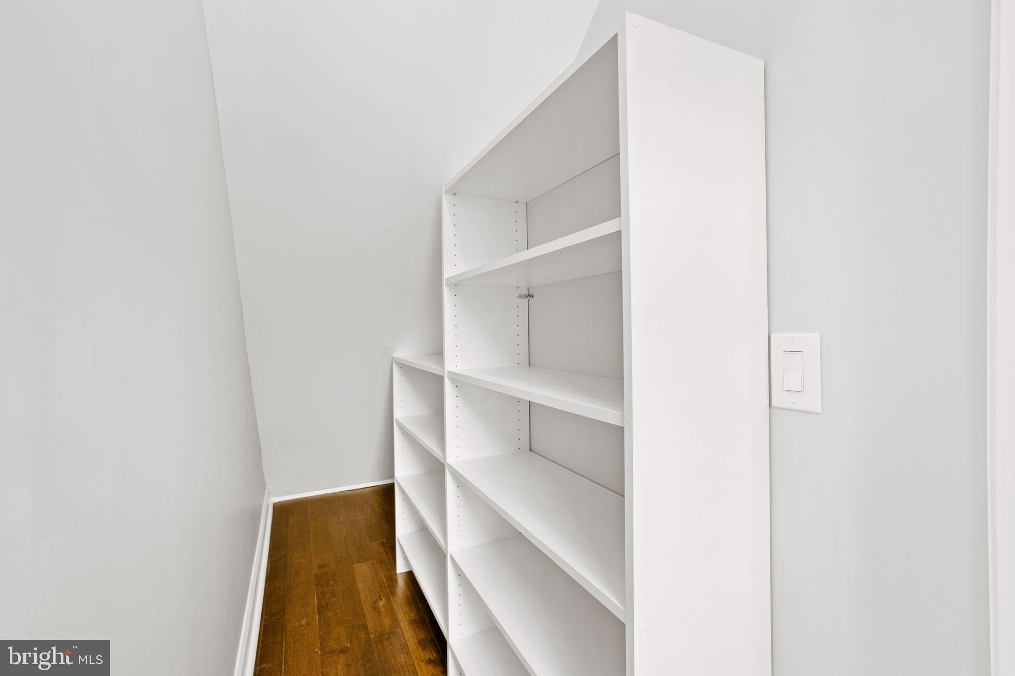 LITTLE ITALY - Residential