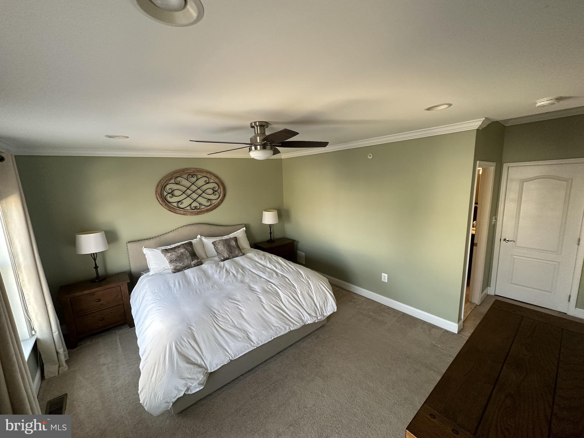 RIVERSIDE PARK - Residential Lease