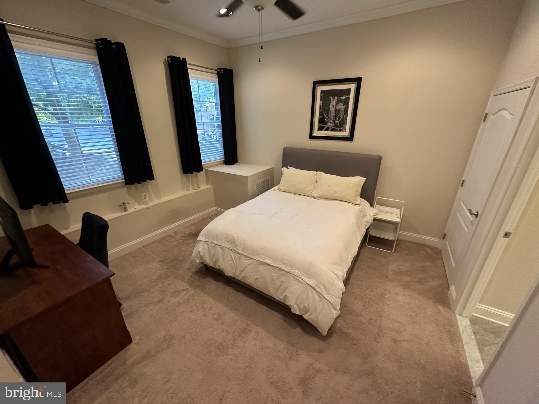 RIVERSIDE PARK - Residential Lease