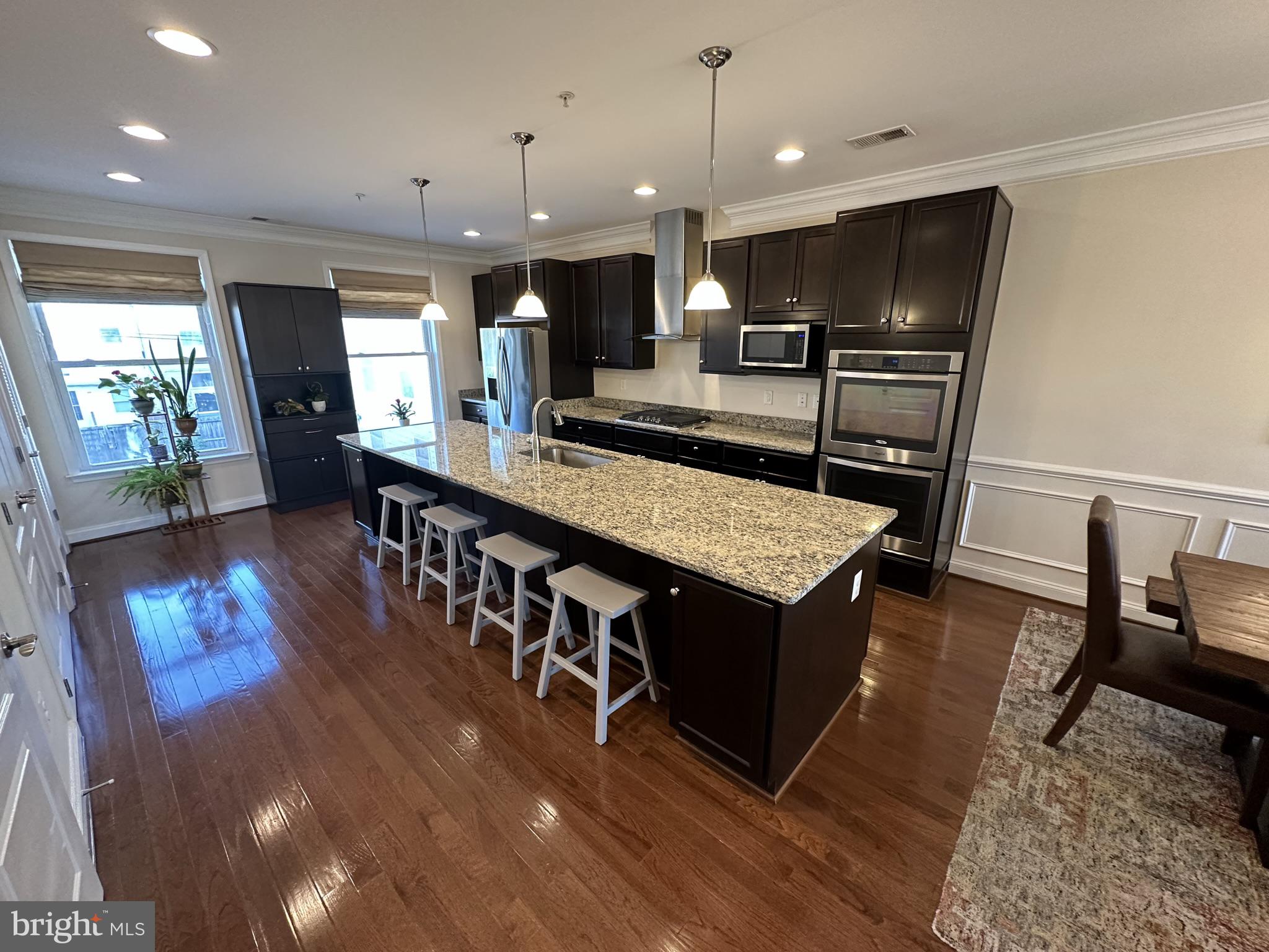 RIVERSIDE PARK - Residential Lease