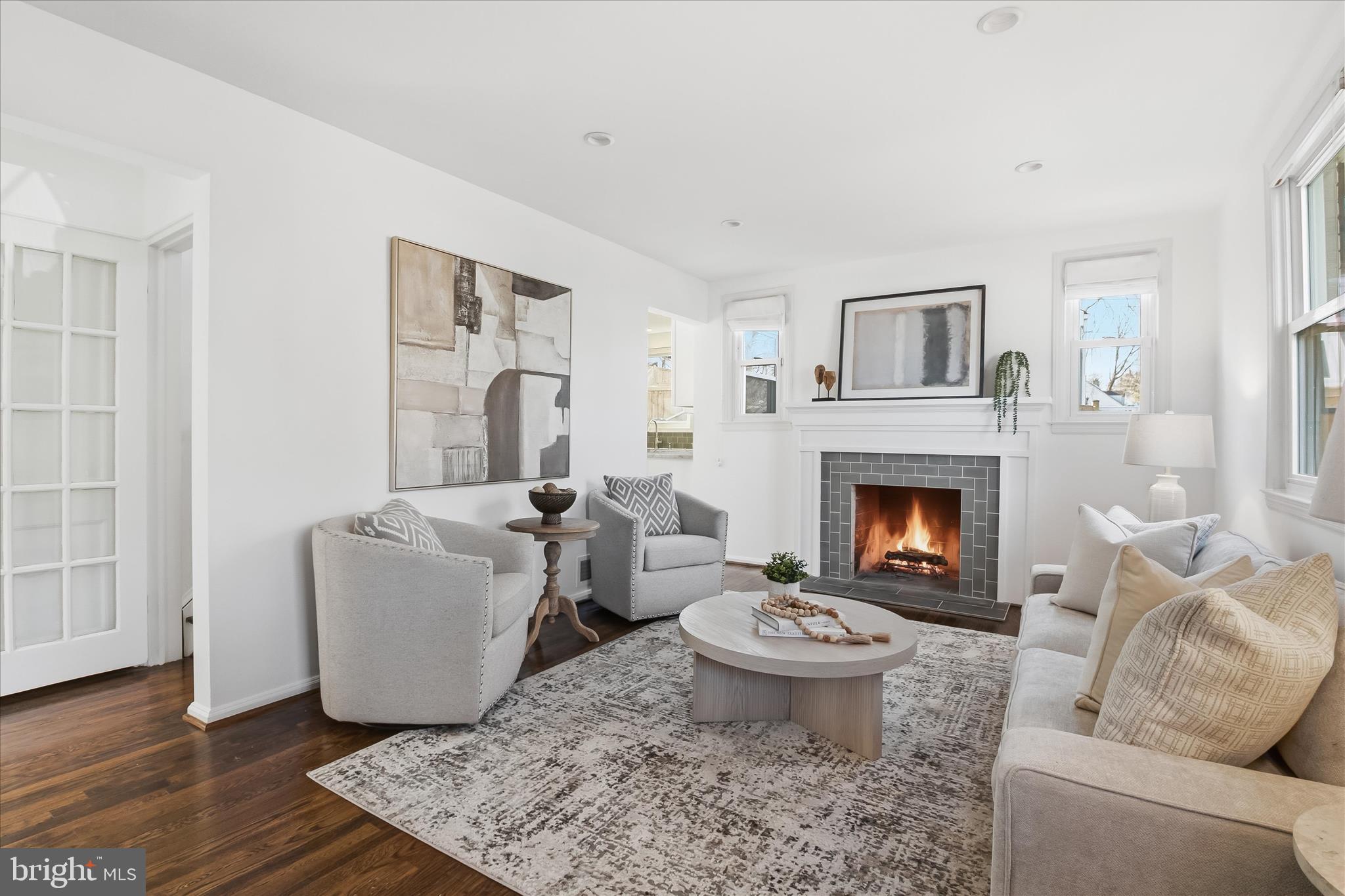 7005 JEFFERSON AVENUE