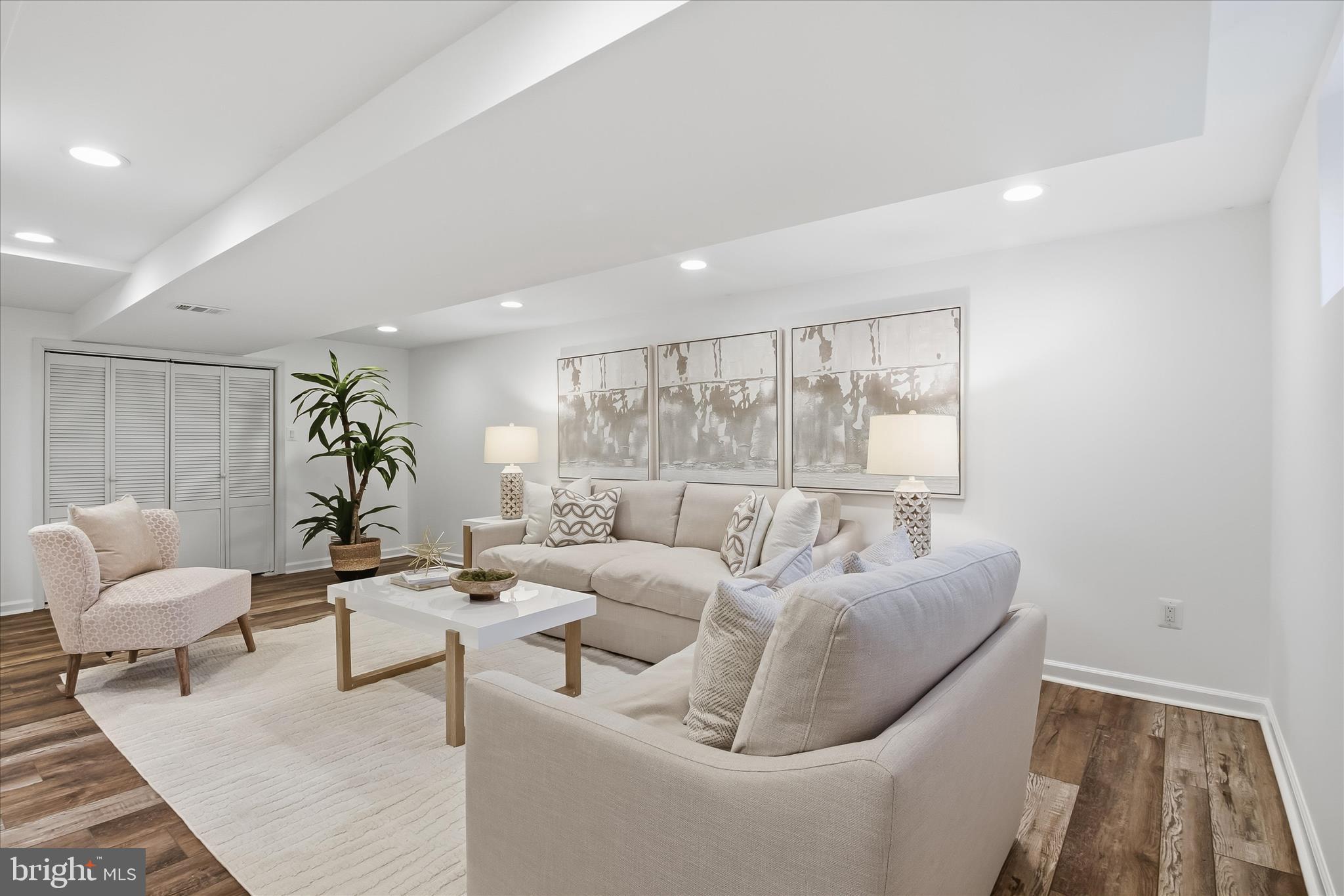 CITY PARK HOMES - Residential