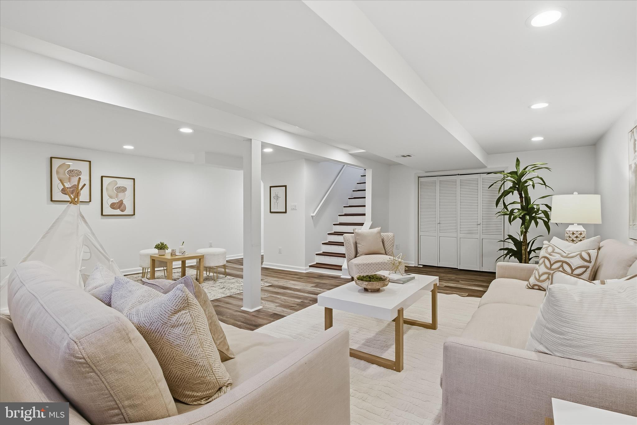 CITY PARK HOMES - Residential