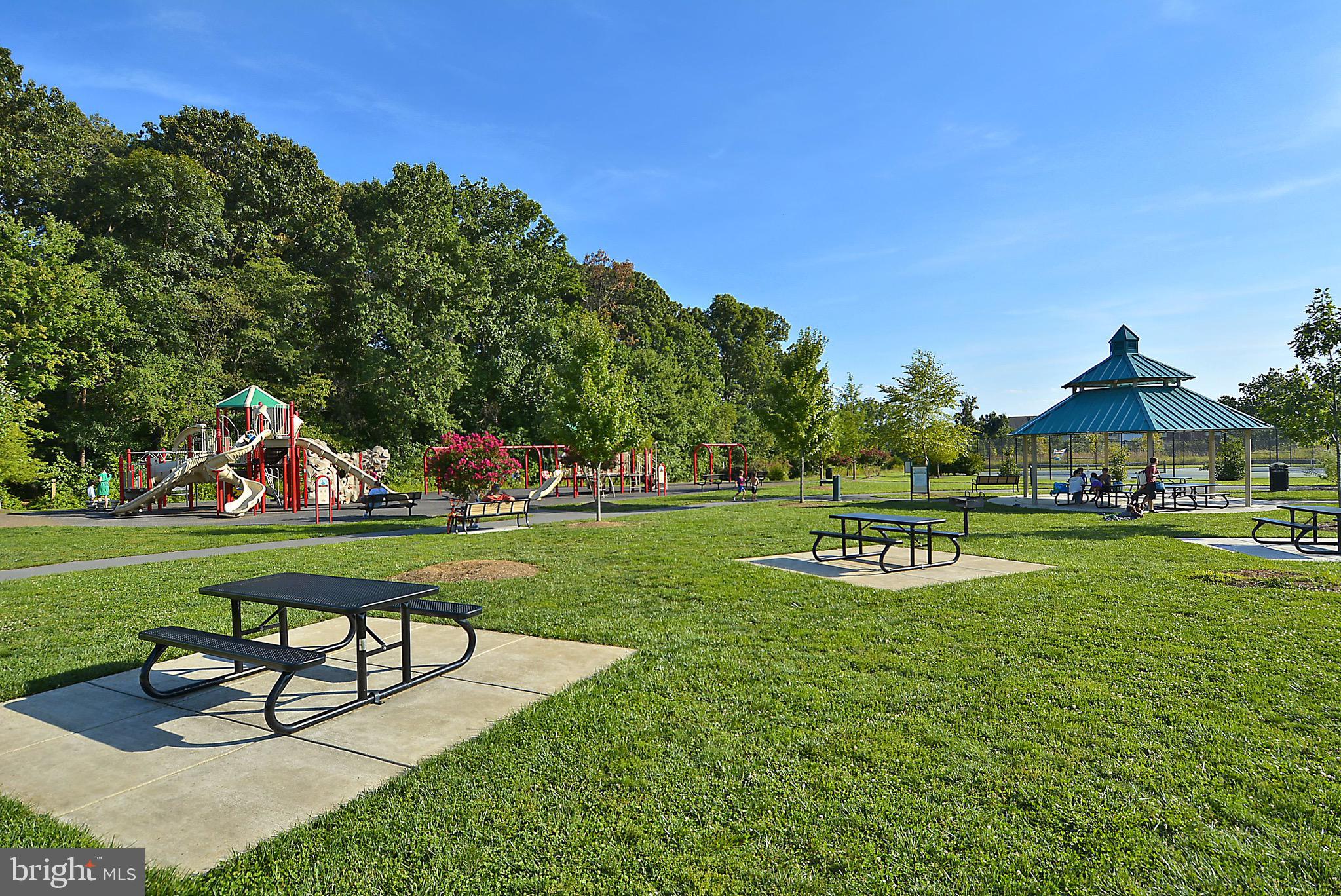 FALLSGROVE - Residential