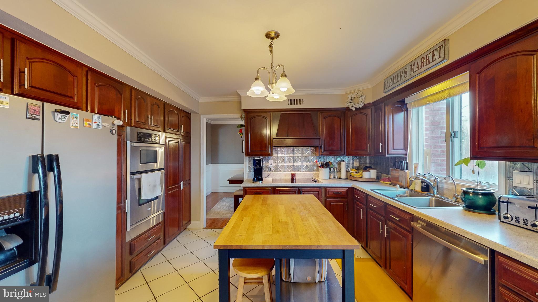 MADONNA MANOR - Residential