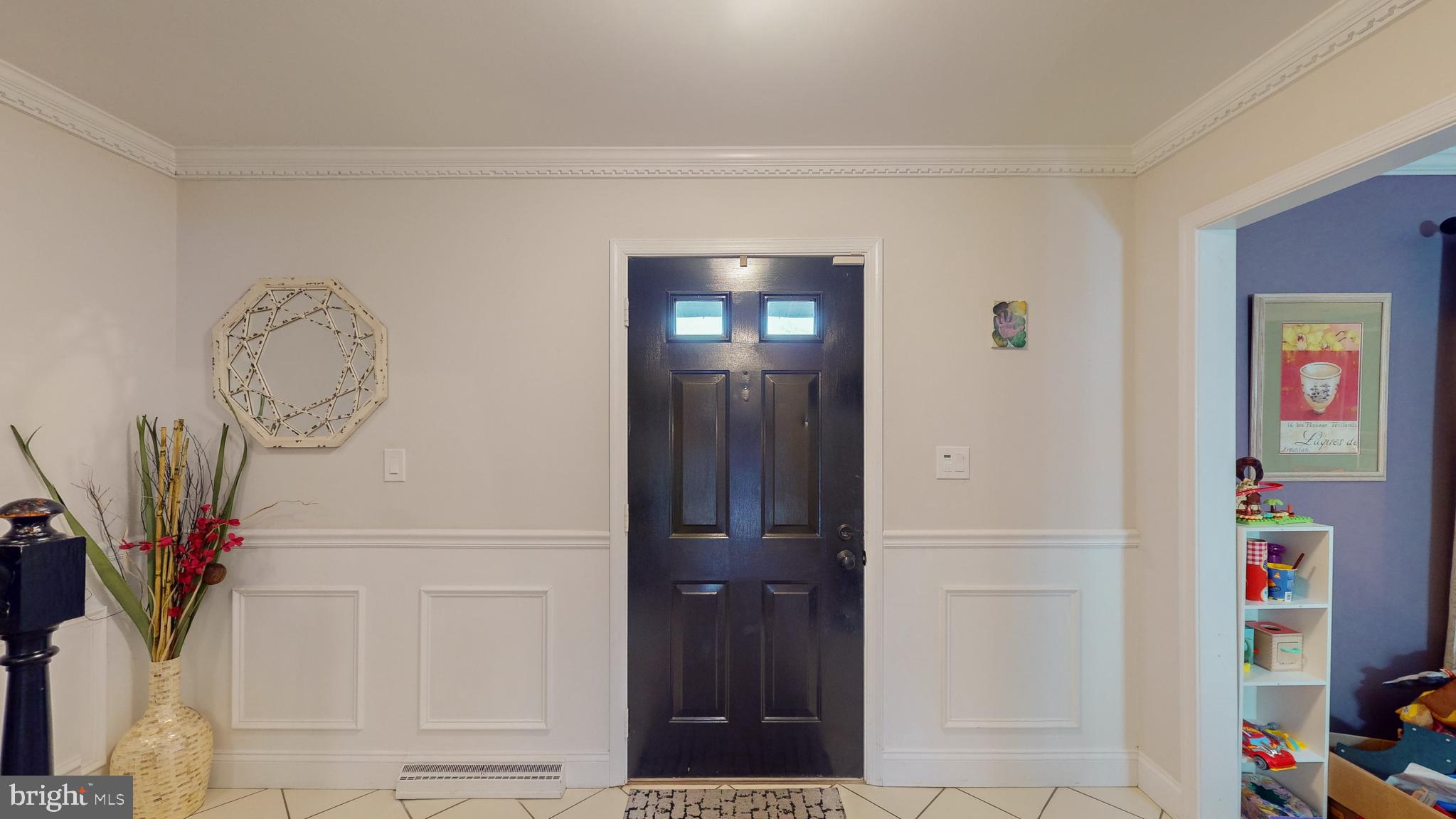 MADONNA MANOR - Residential