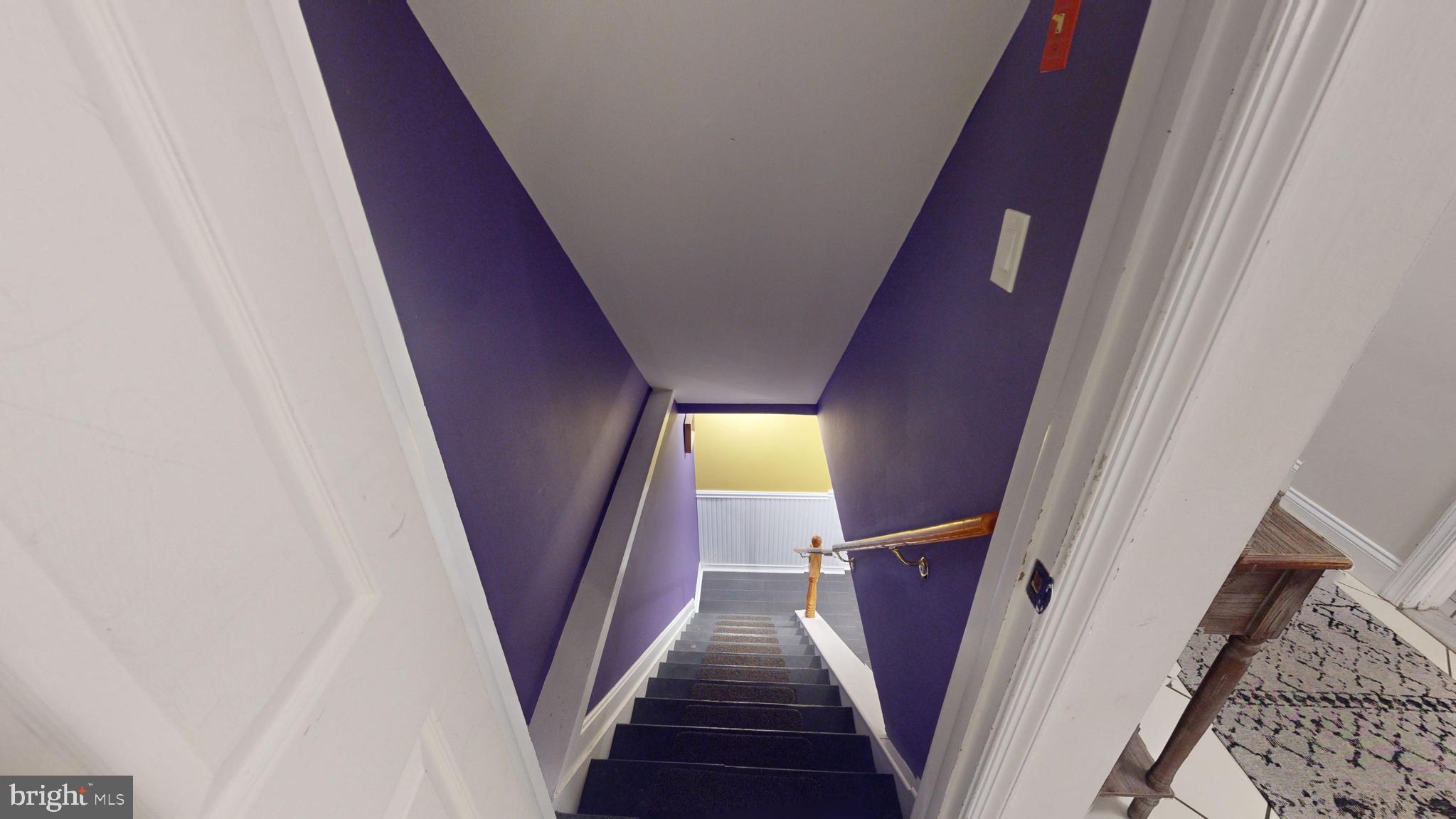 MADONNA MANOR - Residential