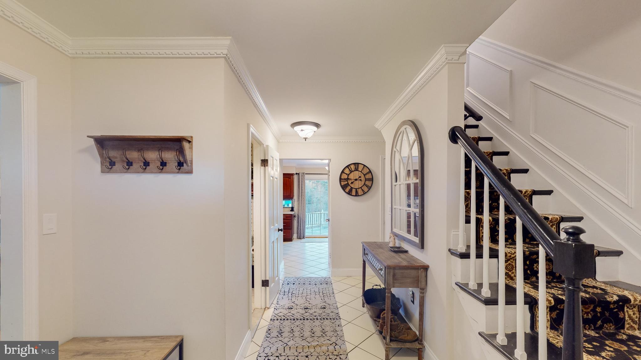 MADONNA MANOR - Residential