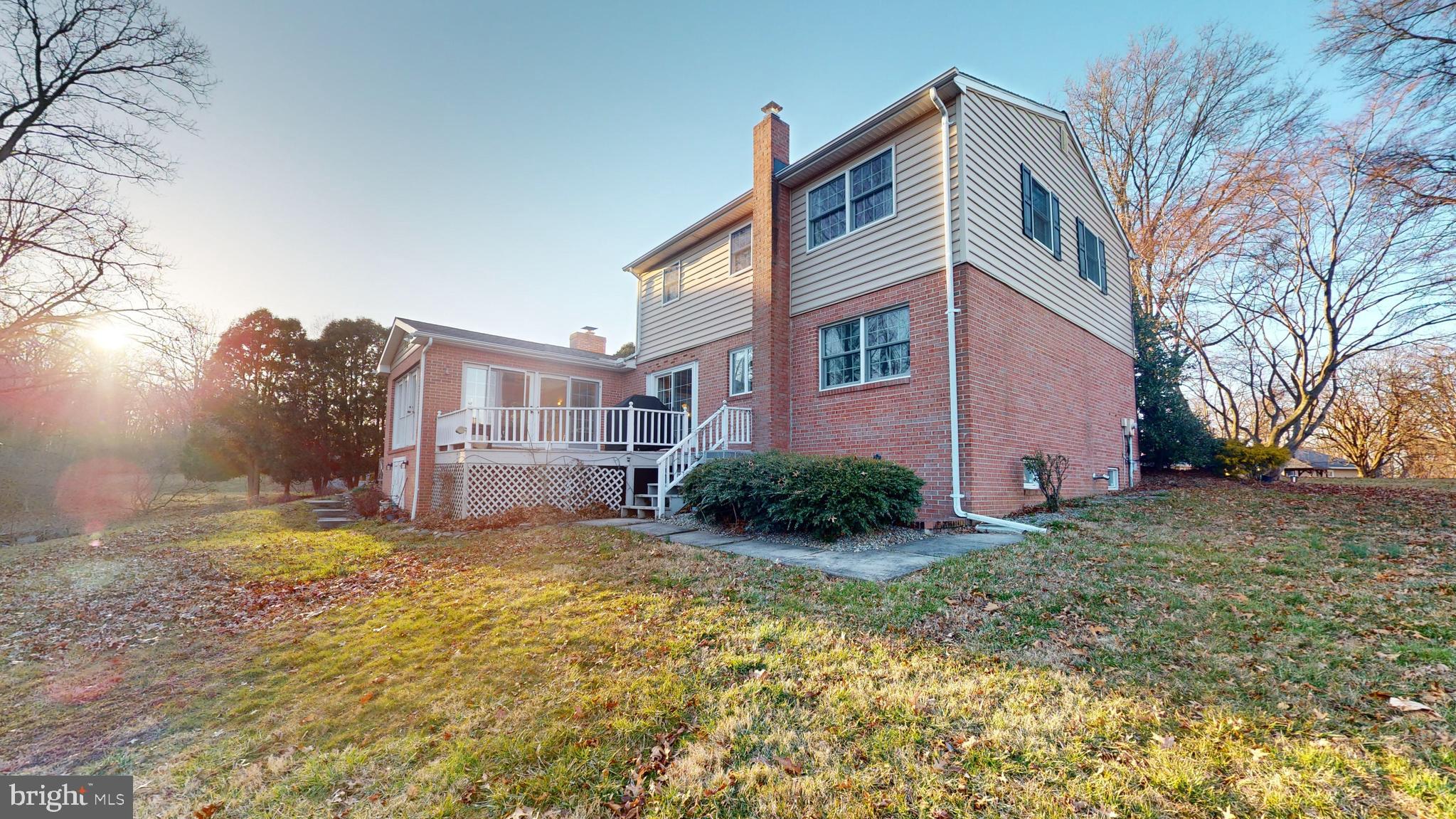 MADONNA MANOR - Residential