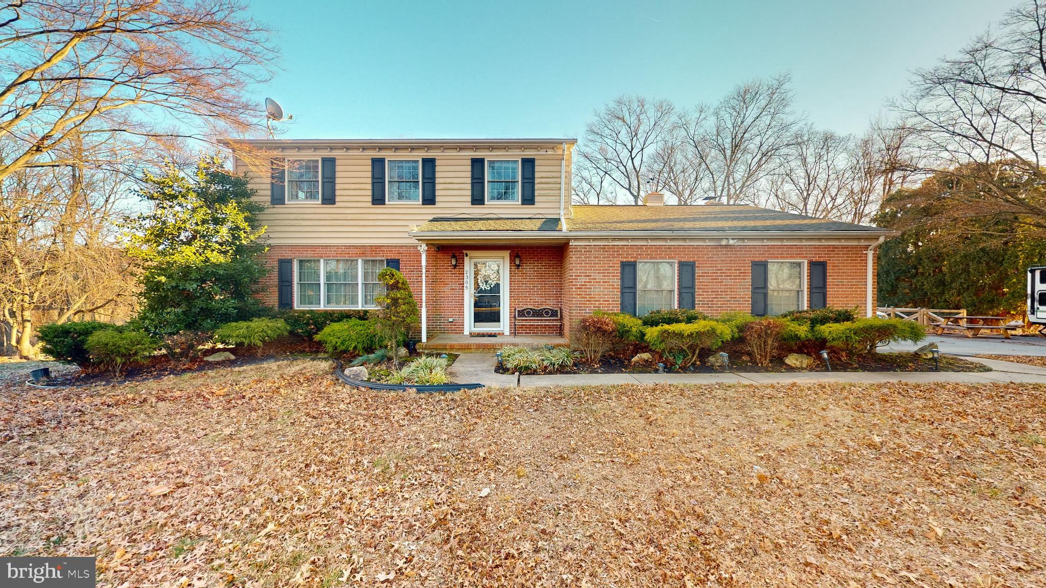 MADONNA MANOR - Residential