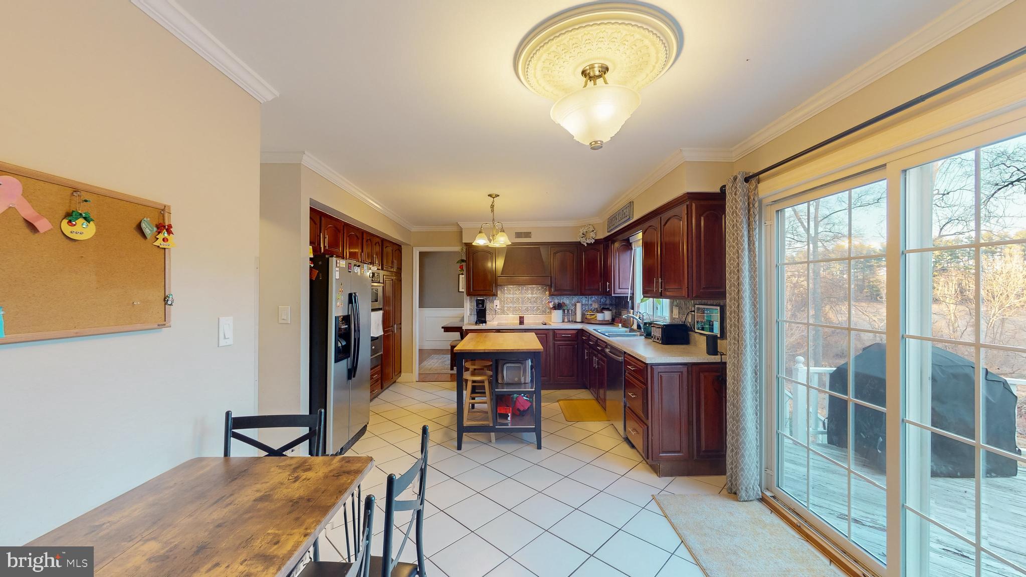 MADONNA MANOR - Residential