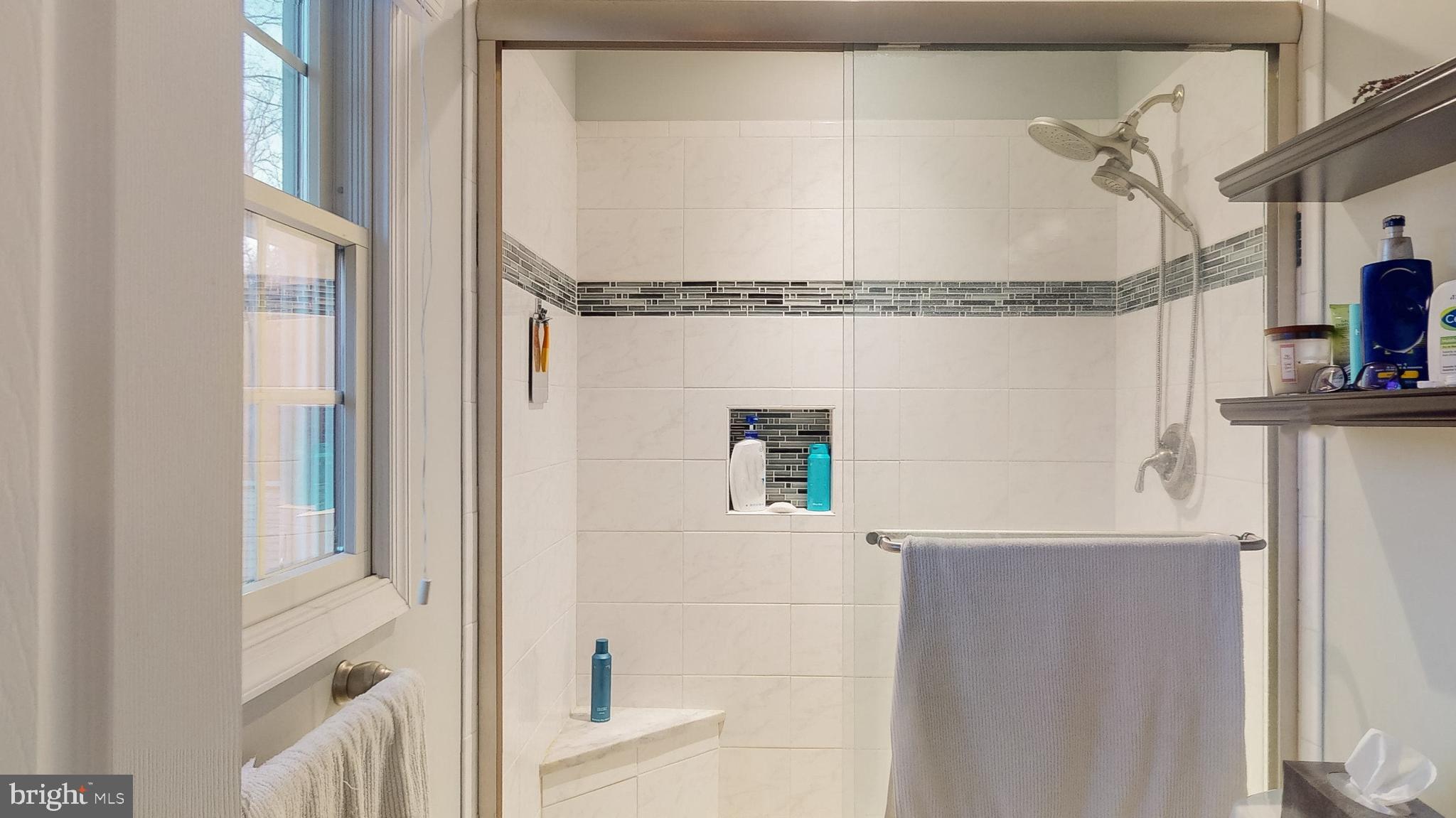 MADONNA MANOR - Residential